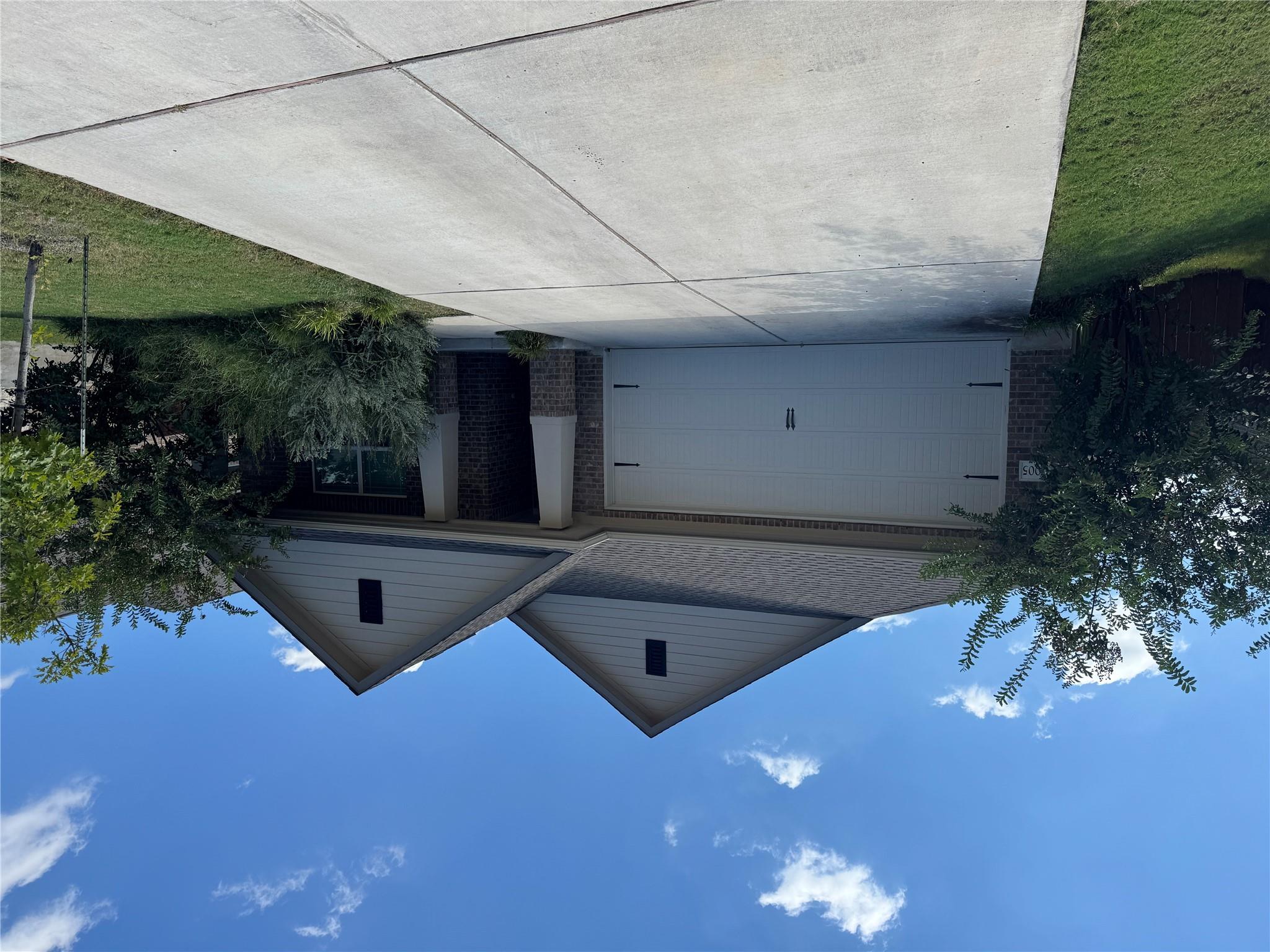 2005 Long Shadow Ln, Georgetown, TX 78628