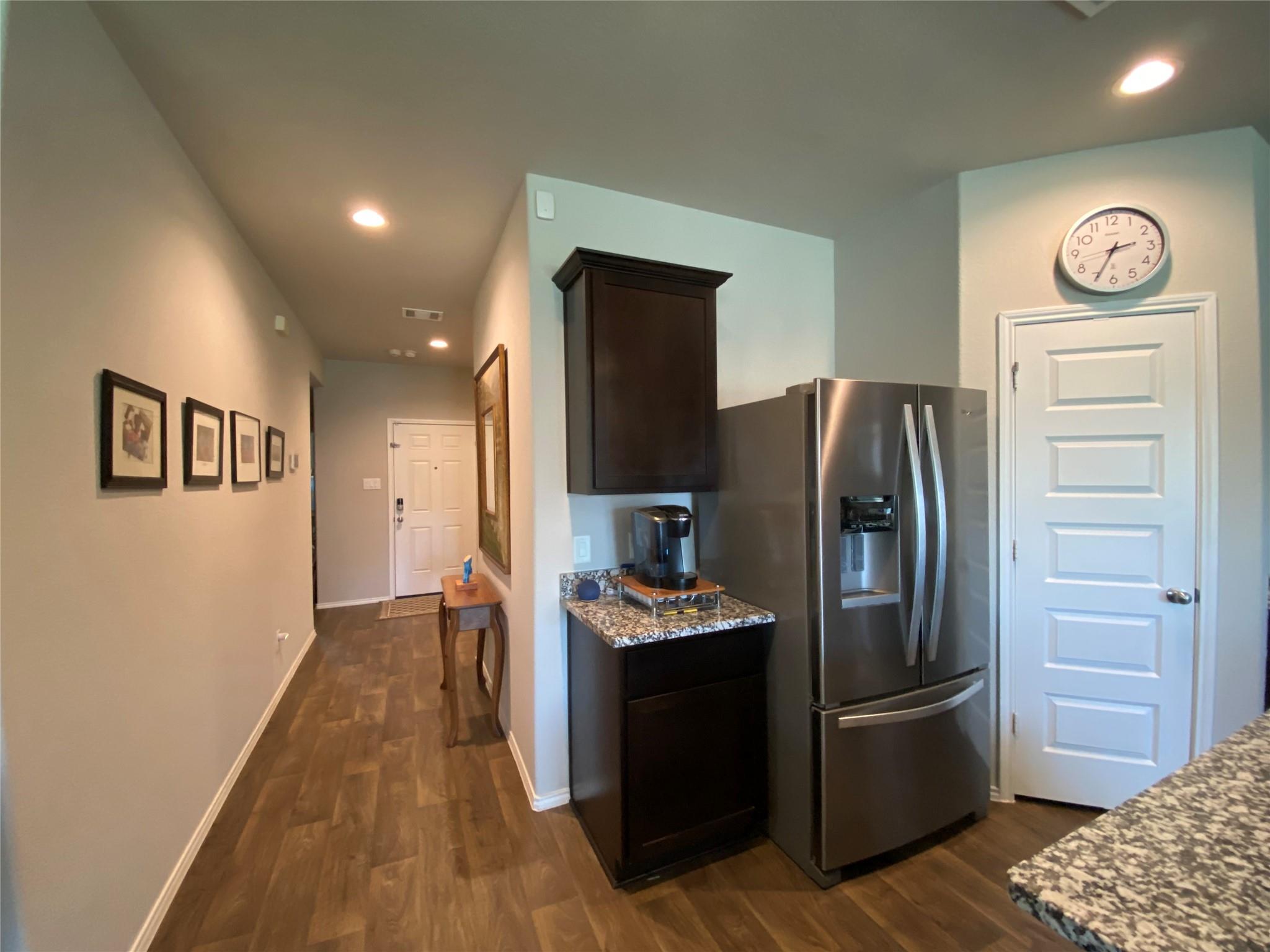 3935 Country Club Dr, Baytown, TX 77521