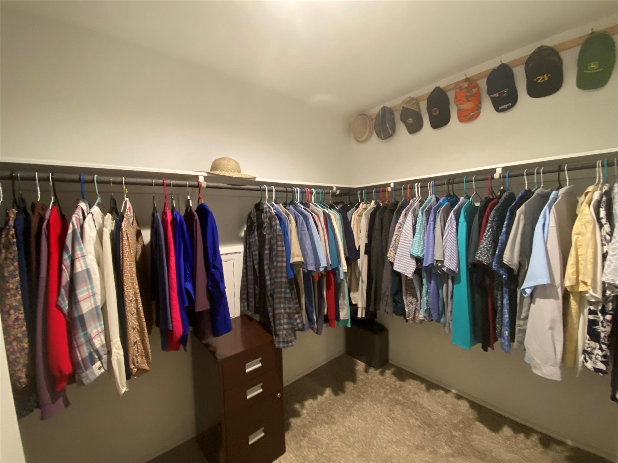 3935 Country Club Dr, Baytown, TX 77521