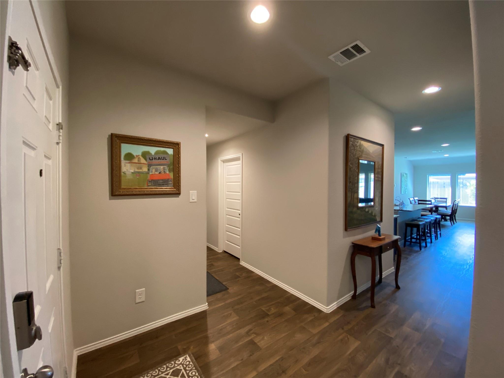 3935 Country Club Dr, Baytown, TX 77521