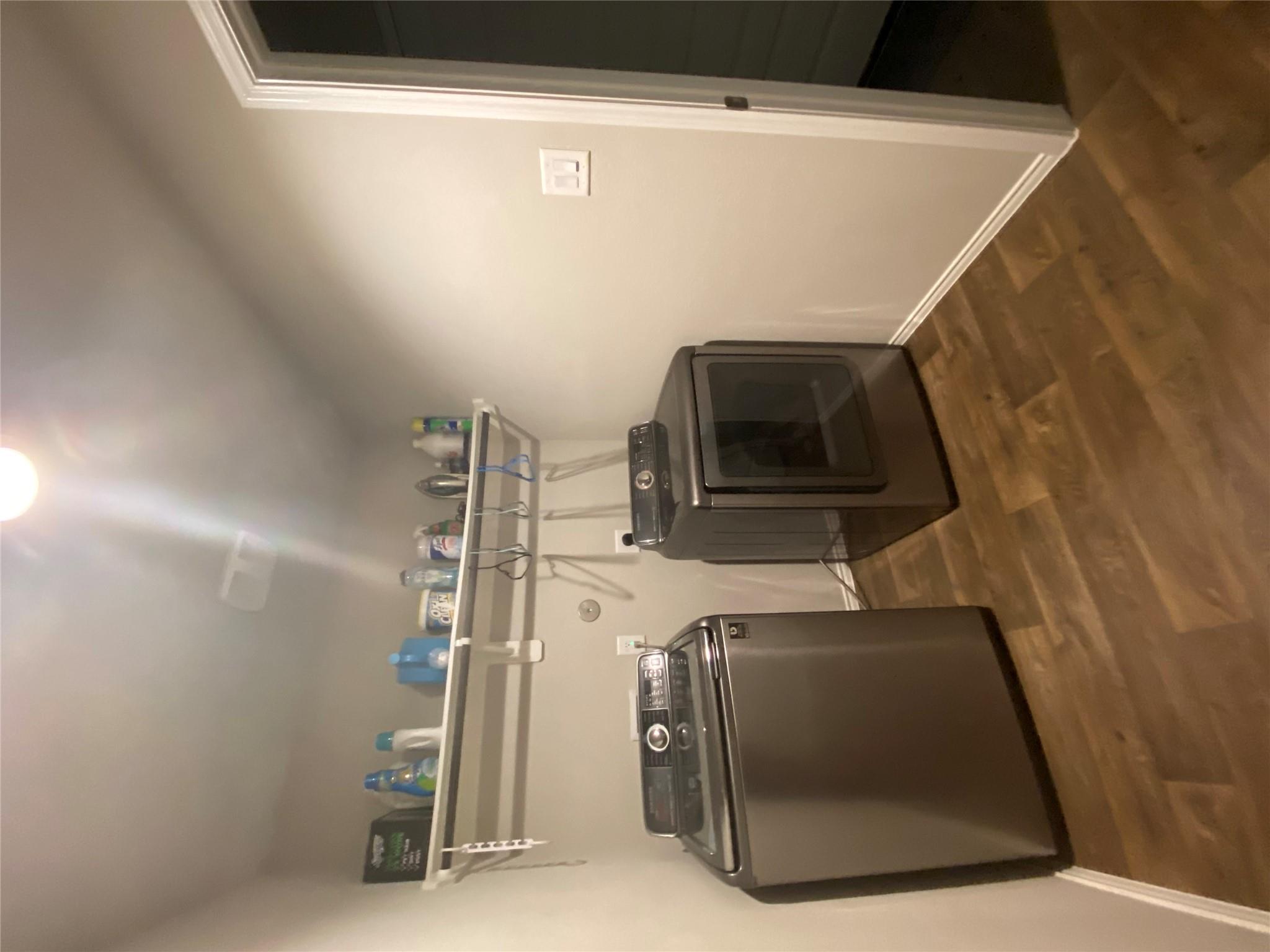 3935 Country Club Dr, Baytown, TX 77521