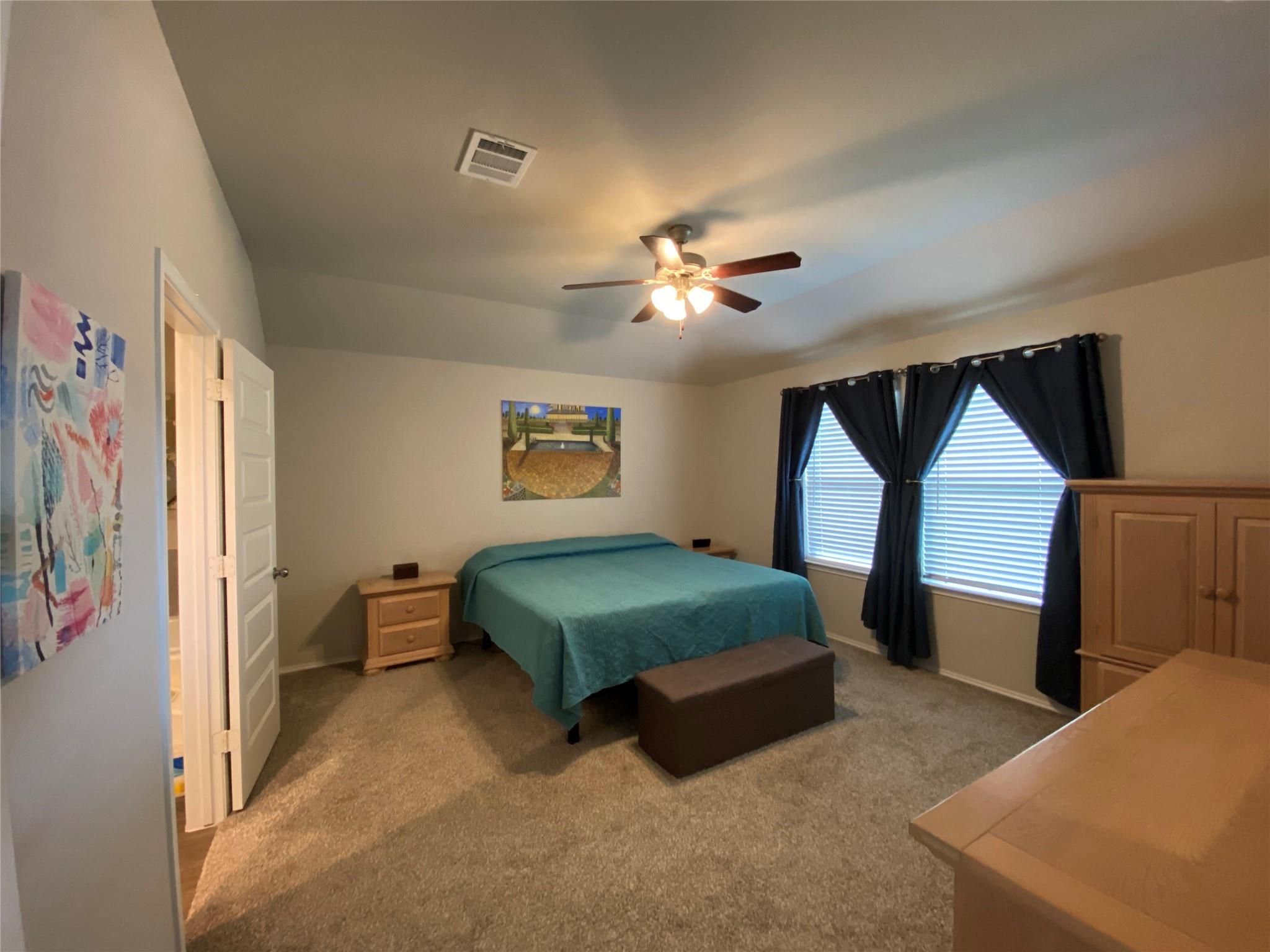 3935 Country Club Dr, Baytown, TX 77521