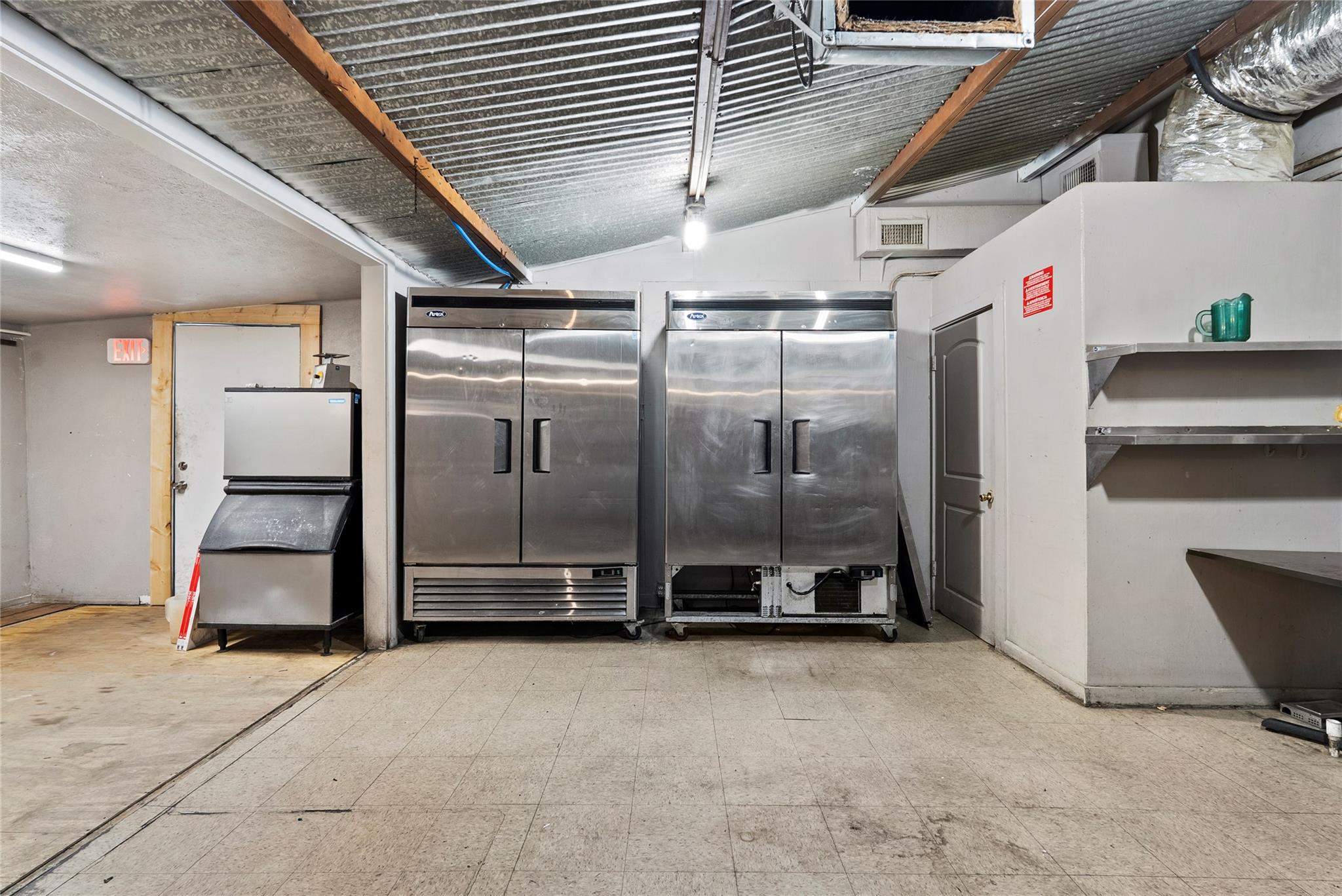 313 N Main St, Elgin, TX 78621