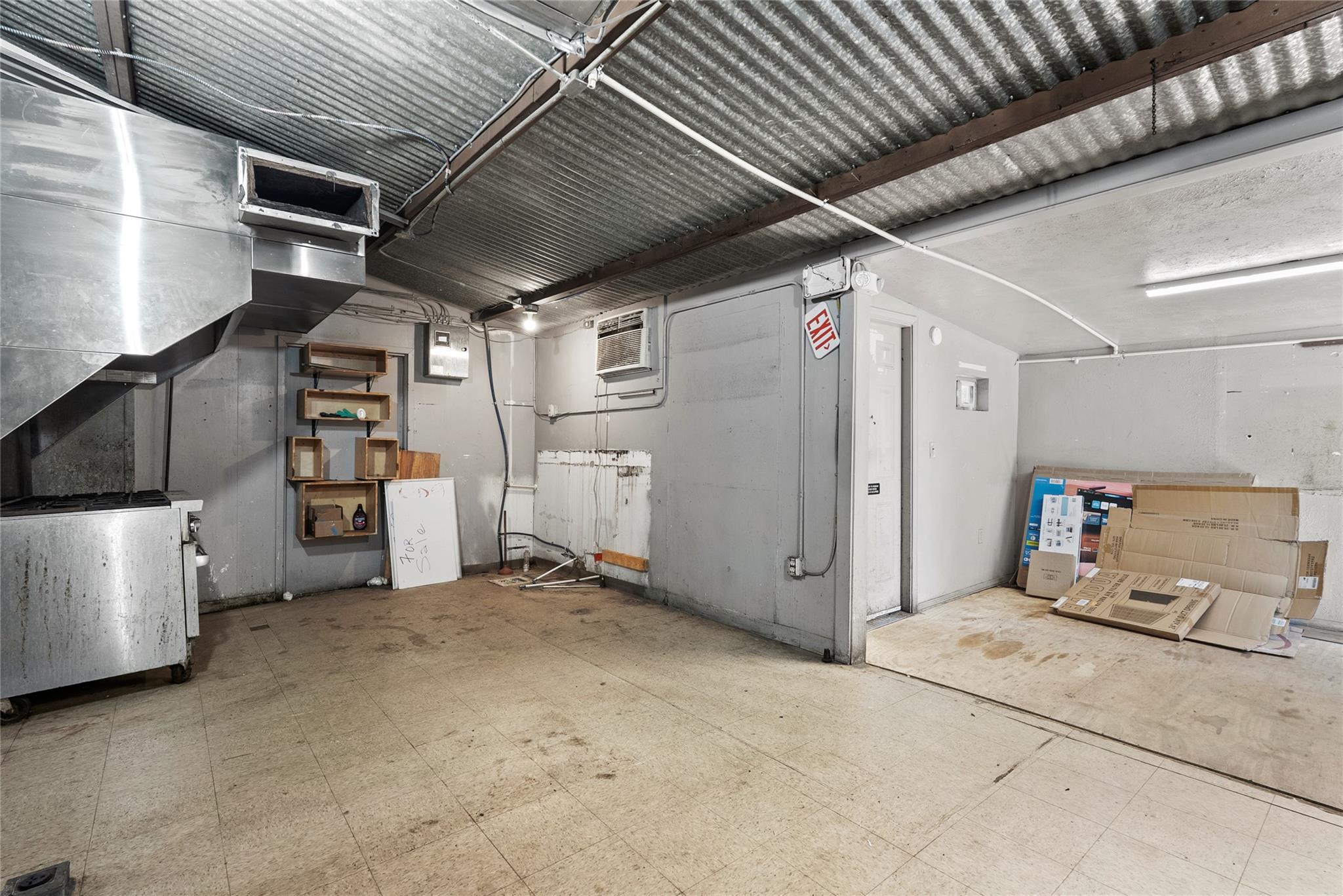 313 N Main St, Elgin, TX 78621