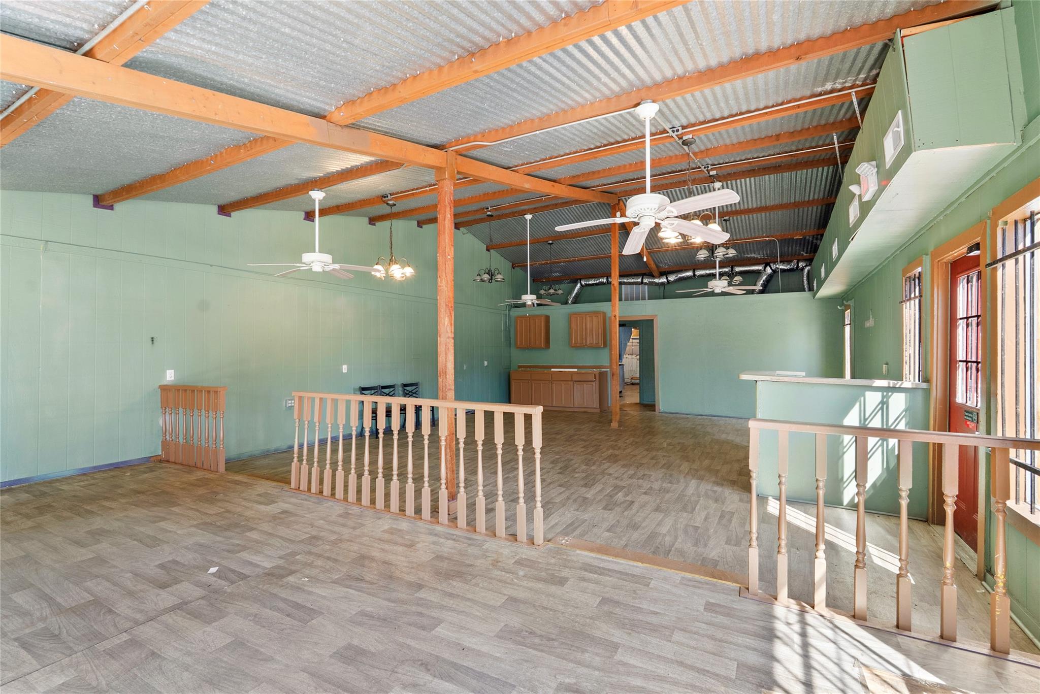 313 N Main St, Elgin, TX 78621