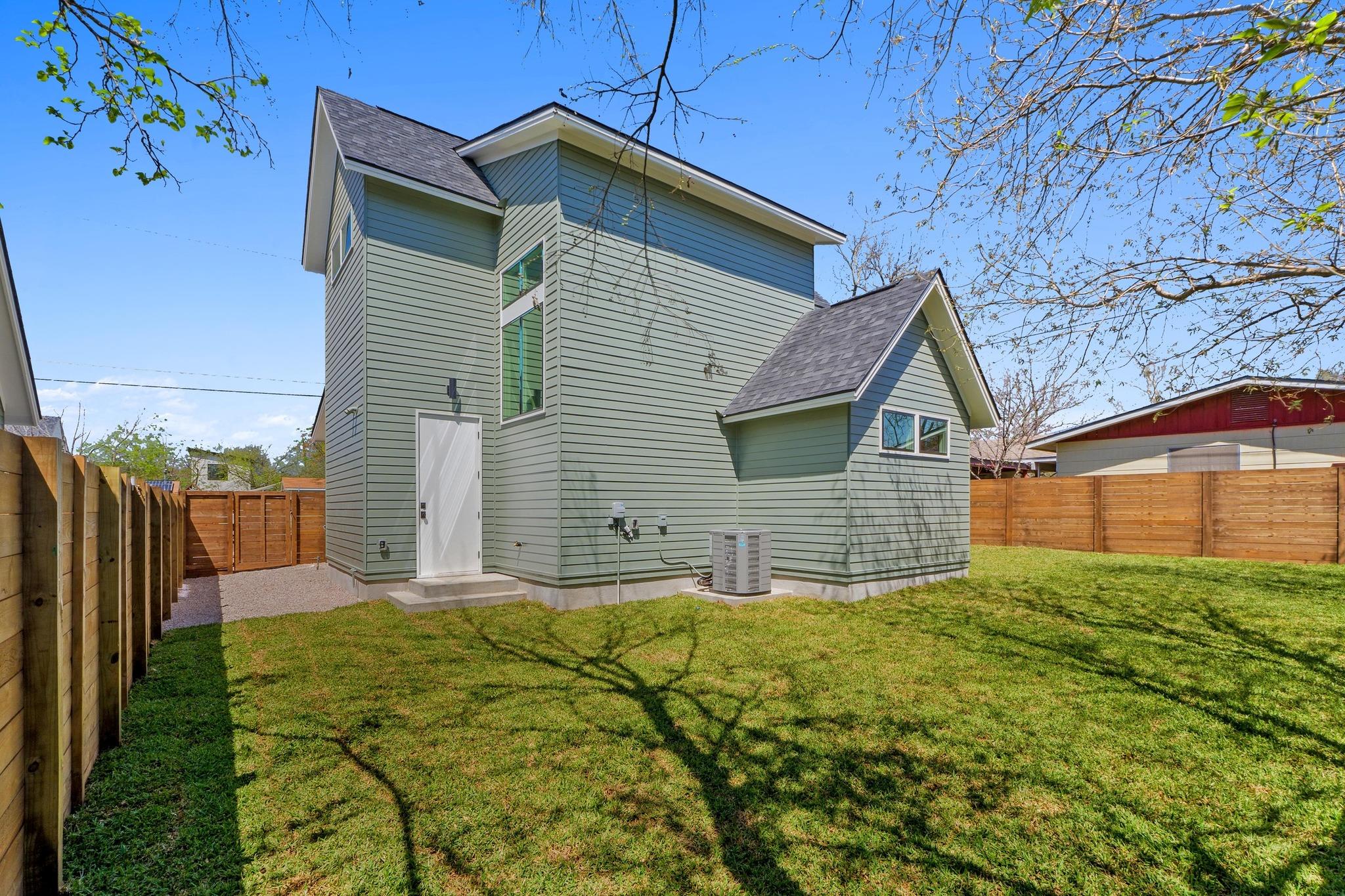 4525 S 3rd St, Austin, TX 78745