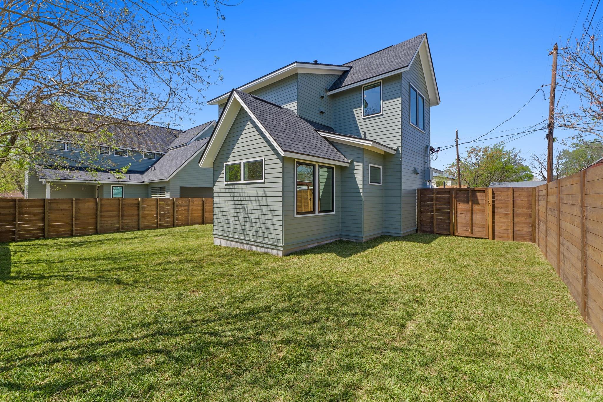 4525 S 3rd St, Austin, TX 78745