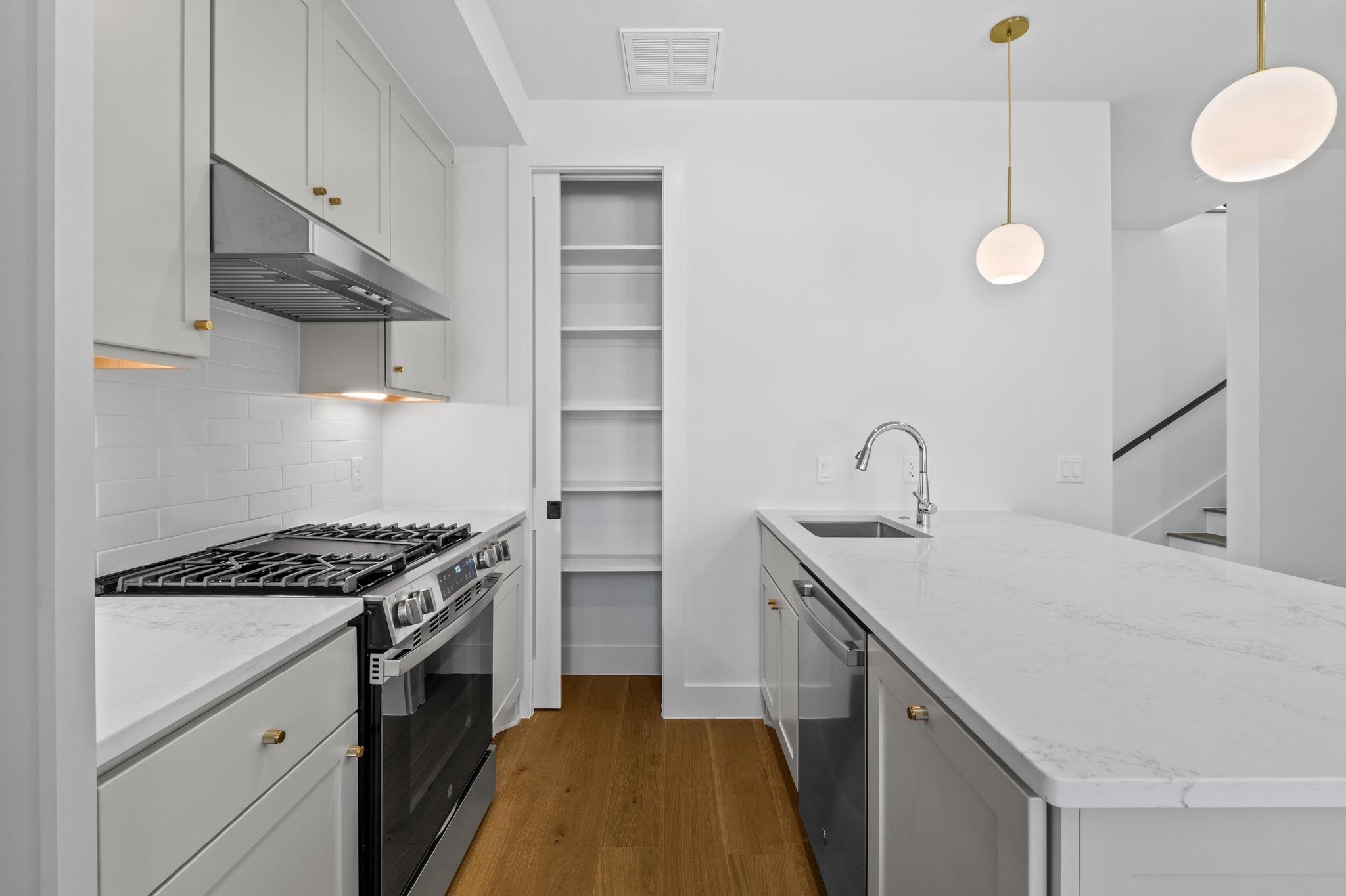 4525 S 3rd St, Austin, TX 78745