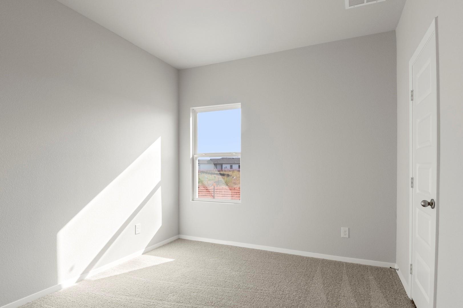 100 Daylily Dr, Elgin, TX 78621