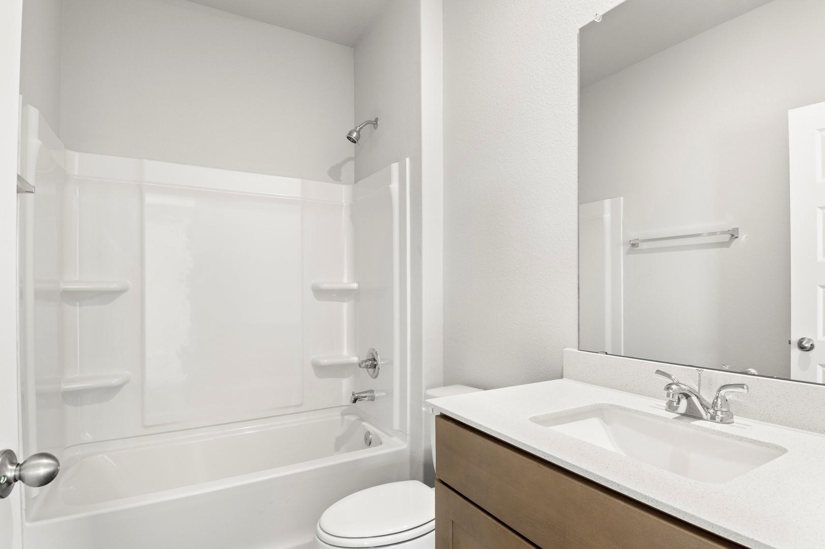 100 Daylily Dr, Elgin, TX 78621