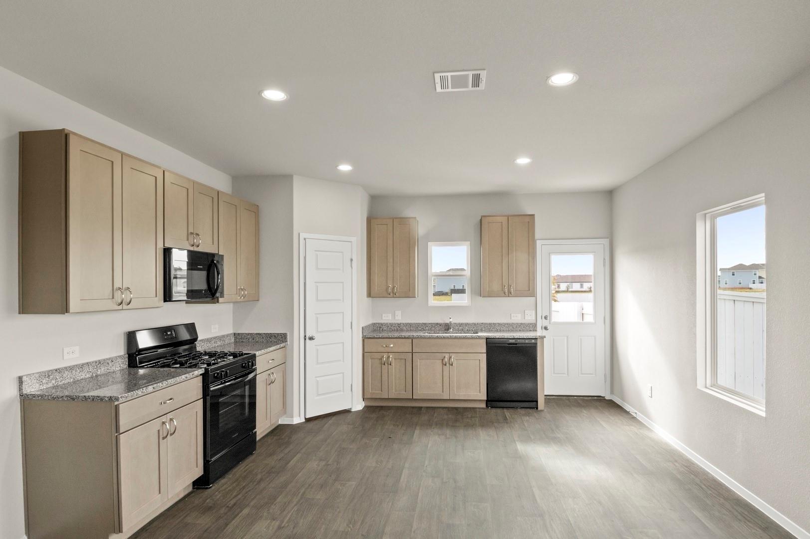 126 Daylily Dr, Elgin, TX 78621