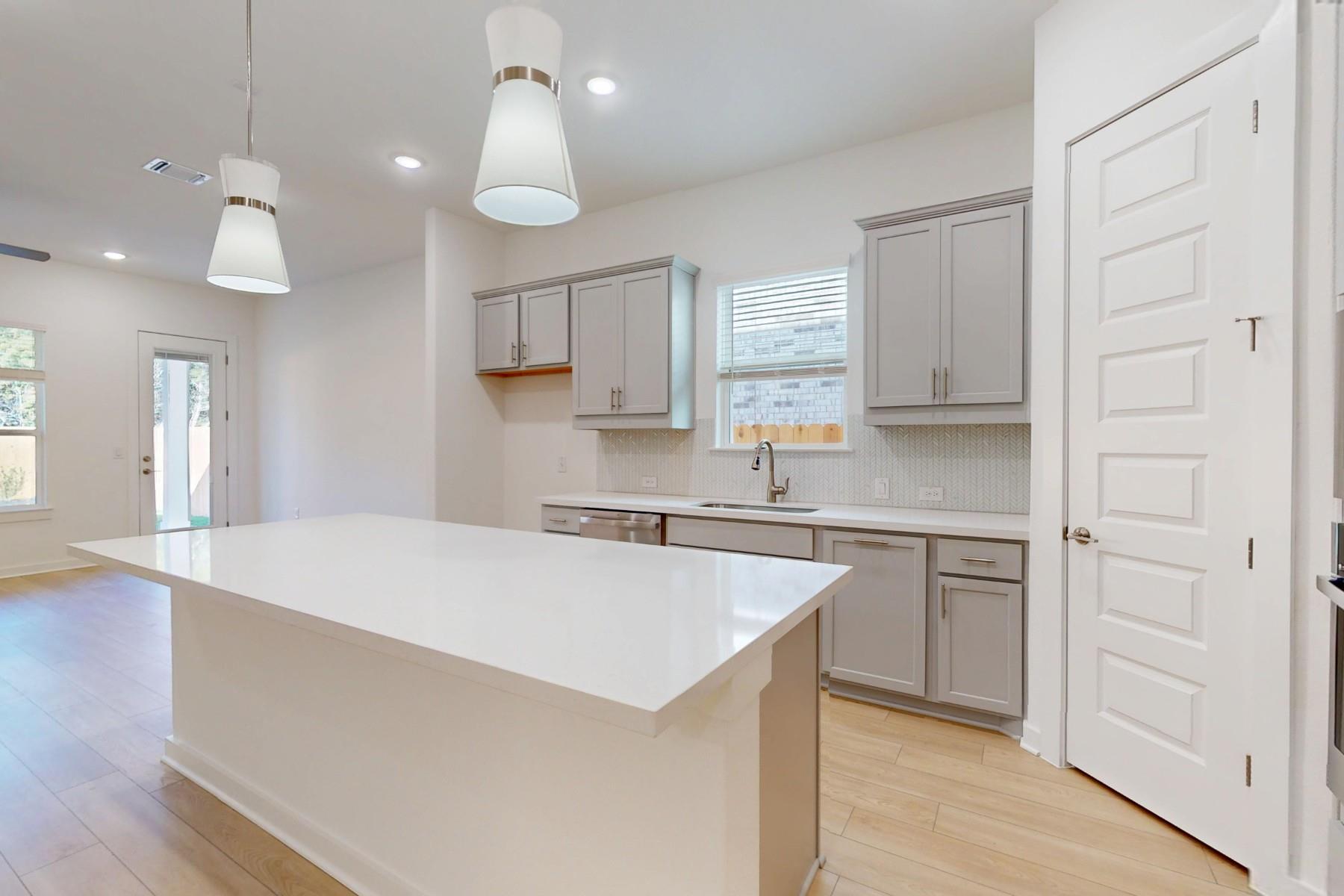 3625 Helena Way, Leander, TX 78641