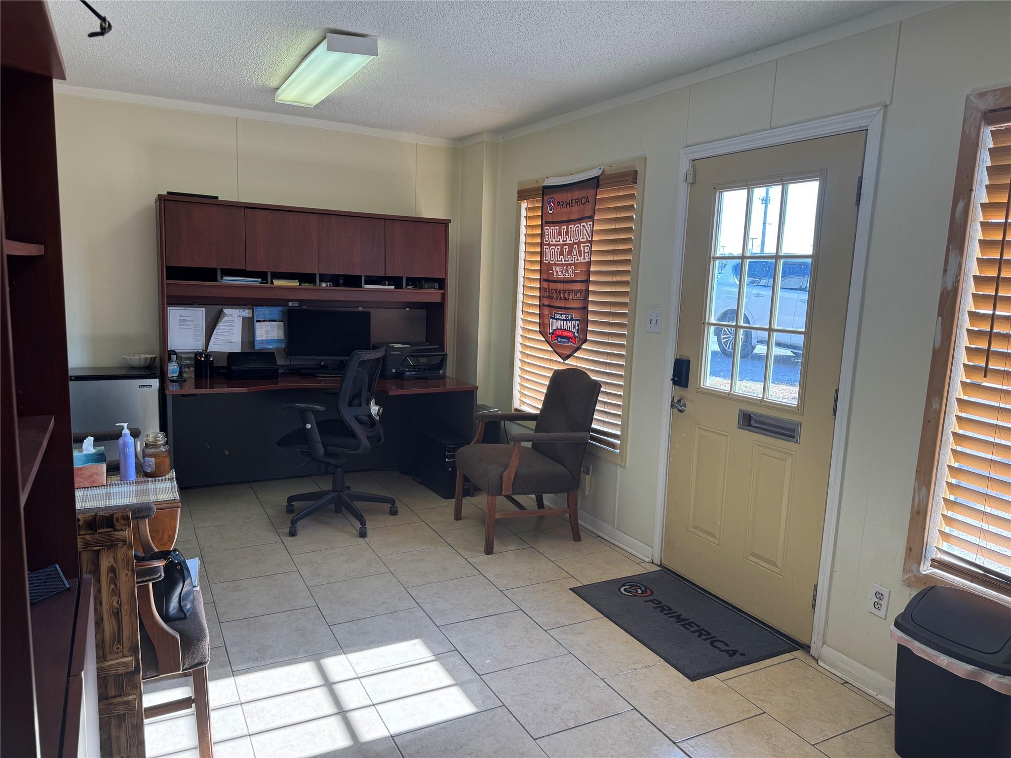 2202 - 2204 N Us Highway 281 Highway N, Marble Falls, TX 78654