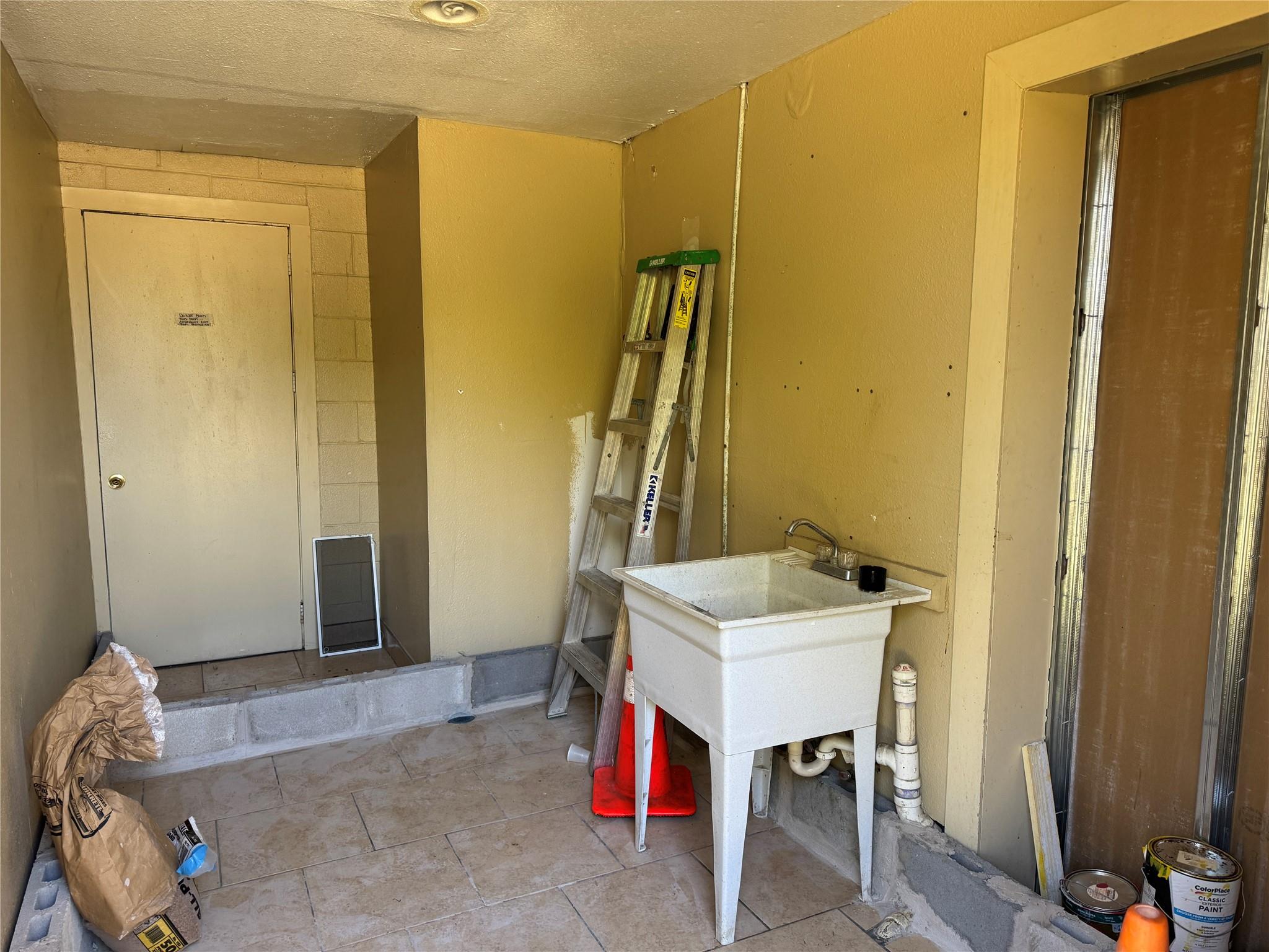 2202 - 2204 N Us Highway 281 Highway N, Marble Falls, TX 78654