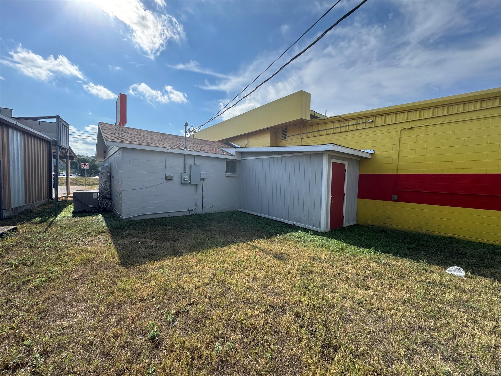 2202 - 2204 N Us Highway 281 Highway N, Marble Falls, TX 78654