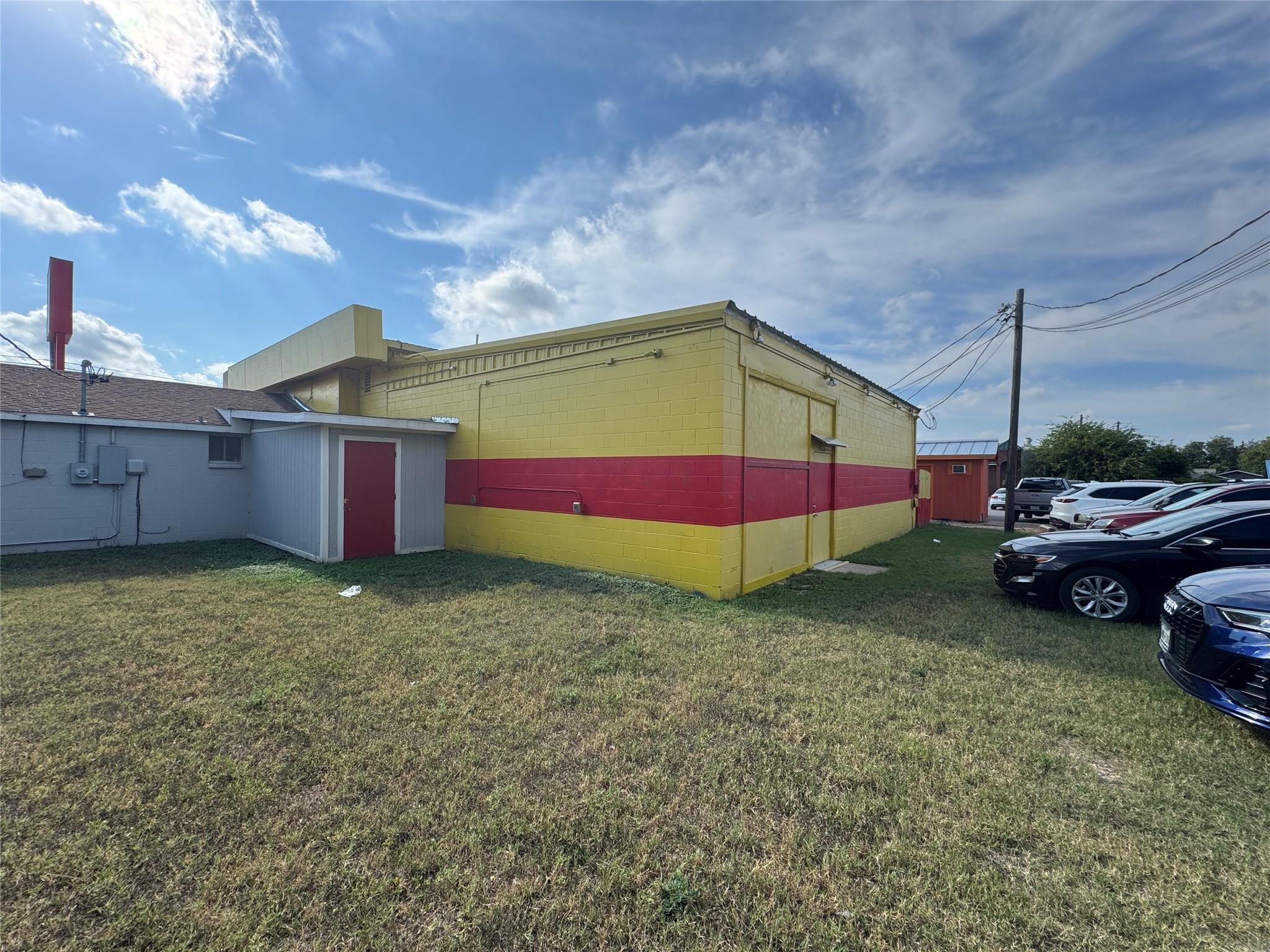2202 - 2204 N Us Highway 281 Highway N, Marble Falls, TX 78654