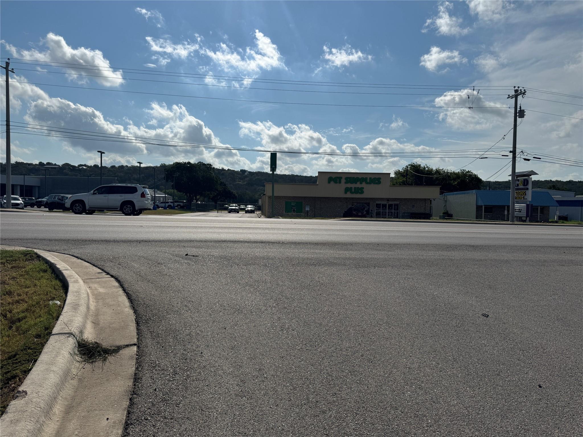2202 - 2204 N Us Highway 281 Highway N, Marble Falls, TX 78654