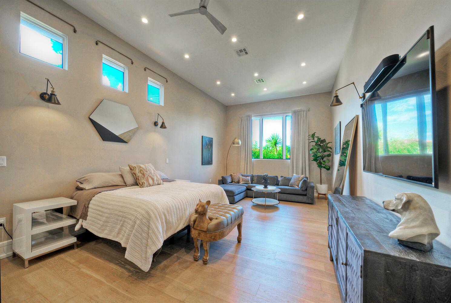 10 Monarch Oaks Ln, The Hills, TX 78738