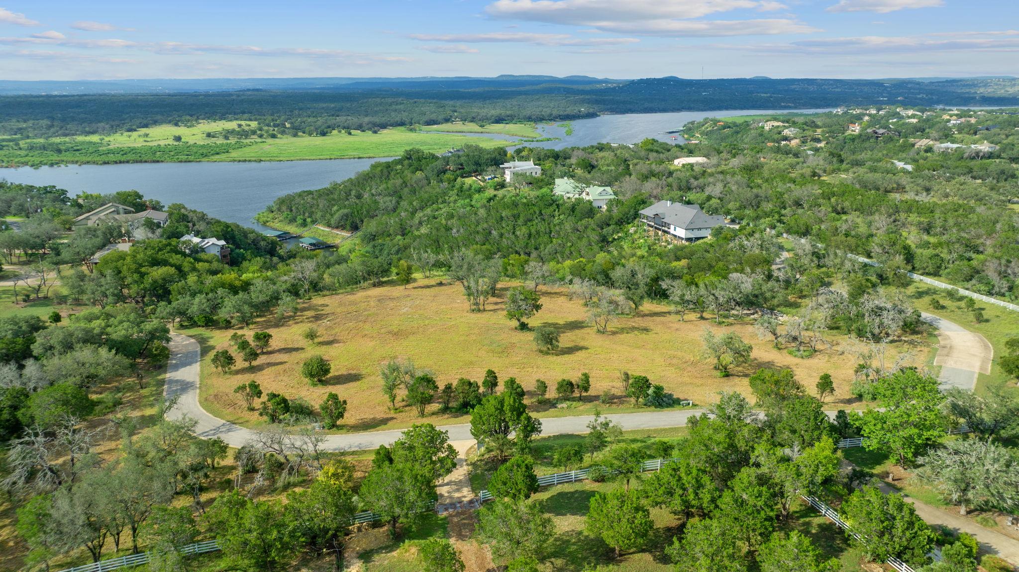 200 Contrails Way, Spicewood, TX 78669