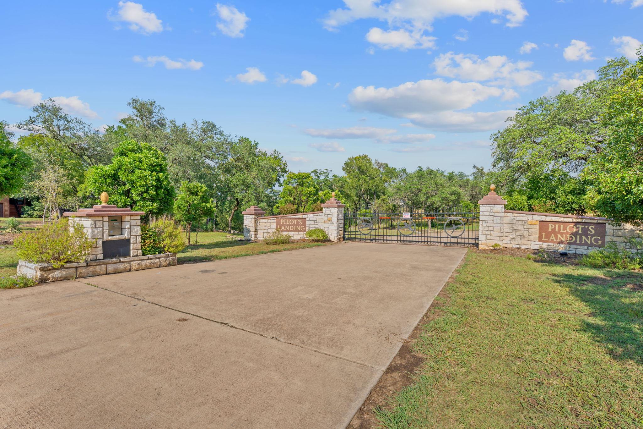 200 Contrails Way, Spicewood, TX 78669