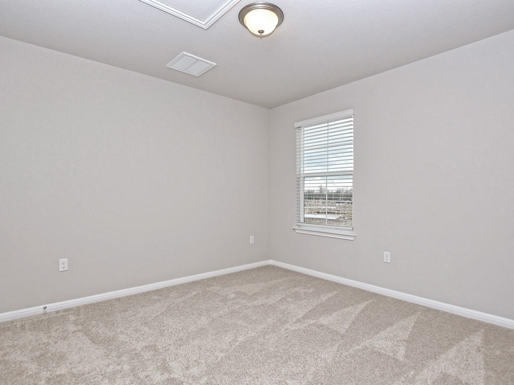 610 Roaring Fork Ln, Bastrop, TX 78602