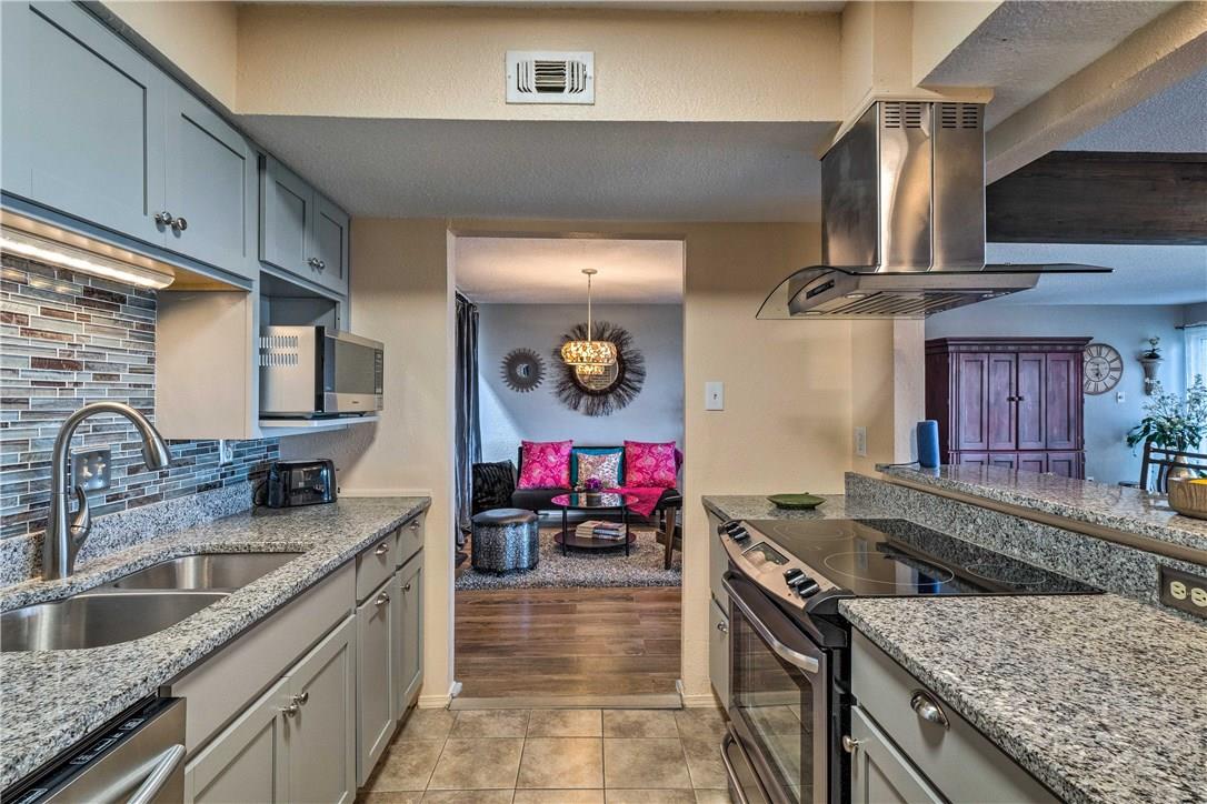 307 Poker Chip Dr # 122, Horseshoe Bay, TX 78657