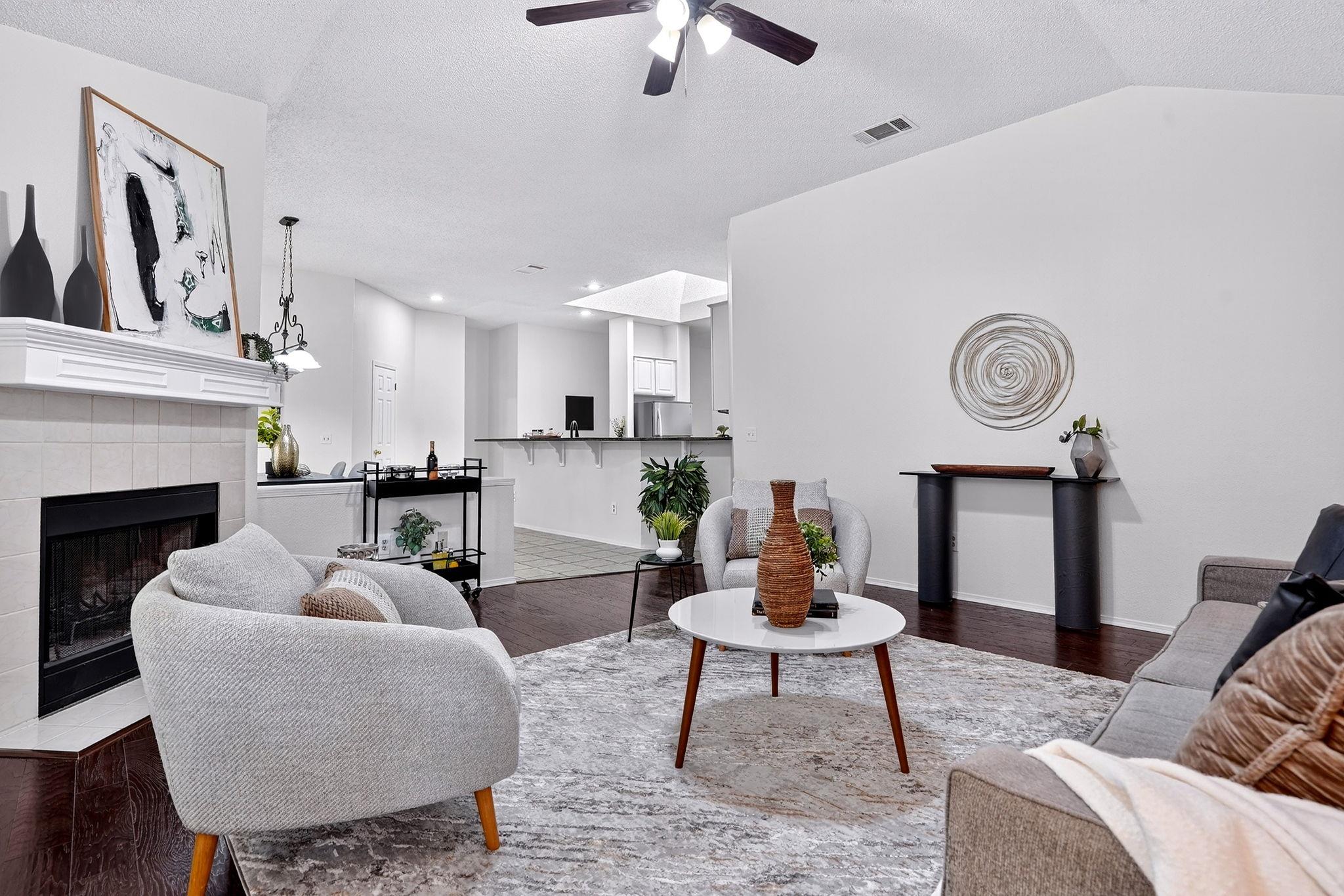 9018 Marthas Dr, Austin, TX 78717