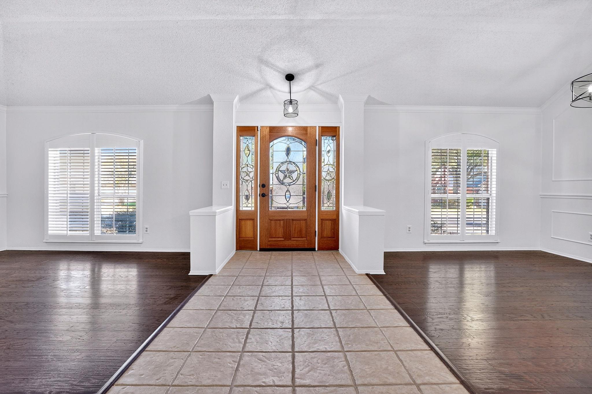 9018 Marthas Dr, Austin, TX 78717