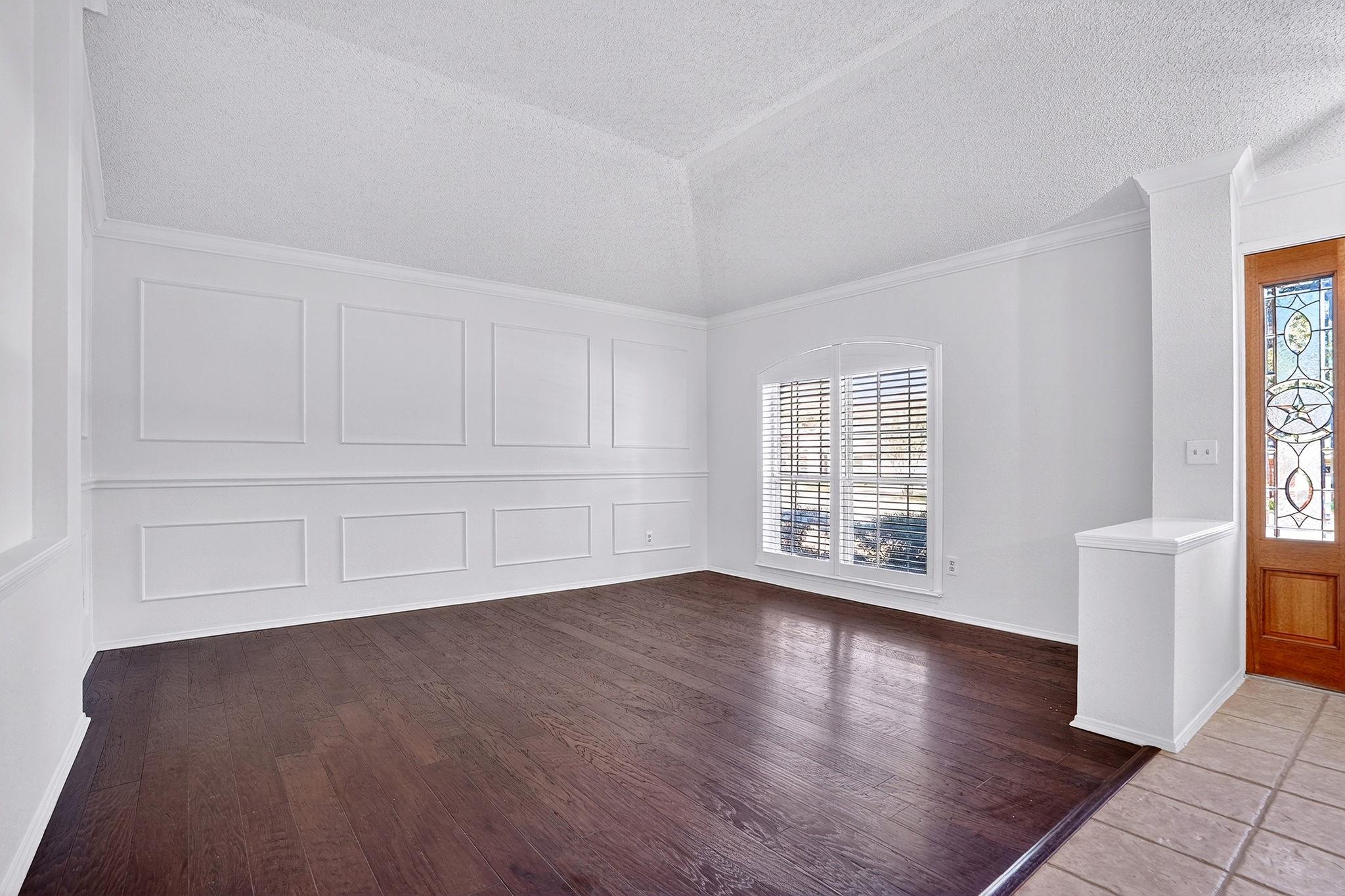 9018 Marthas Dr, Austin, TX 78717