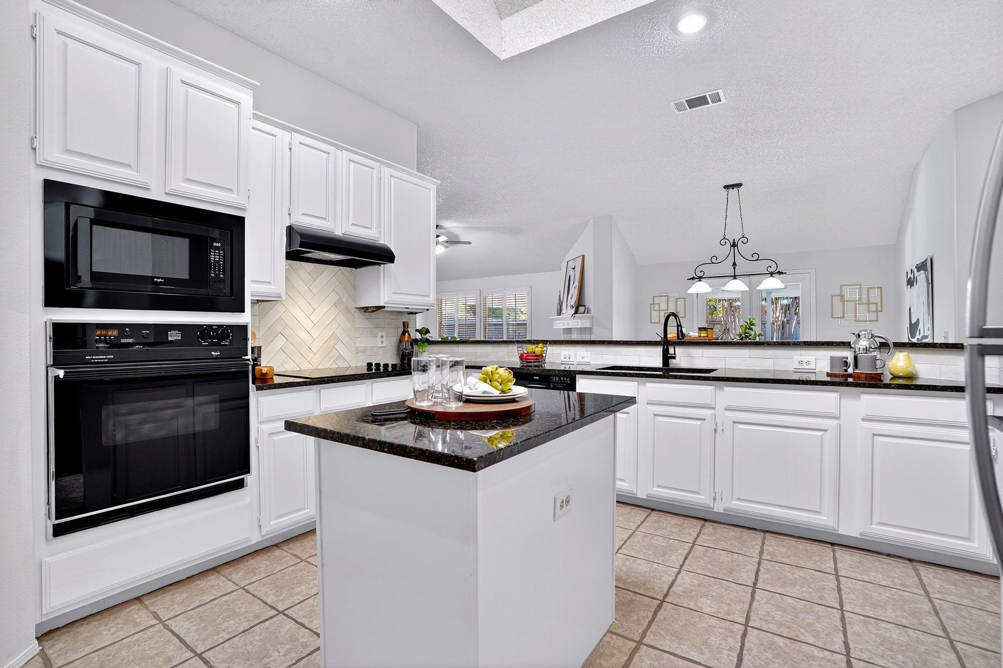 9018 Marthas Dr, Austin, TX 78717