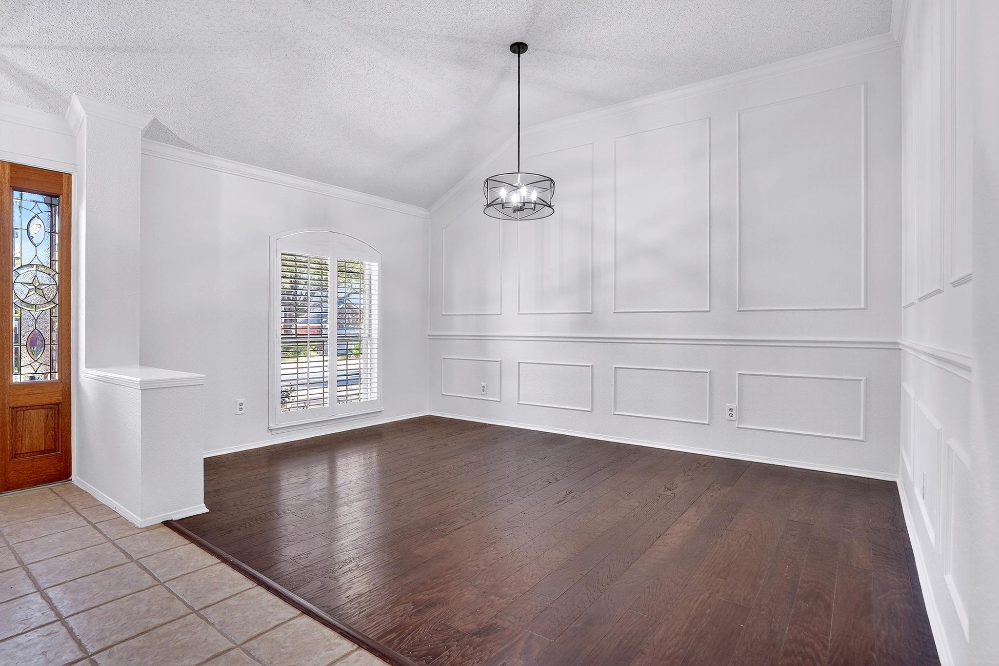 9018 Marthas Dr, Austin, TX 78717