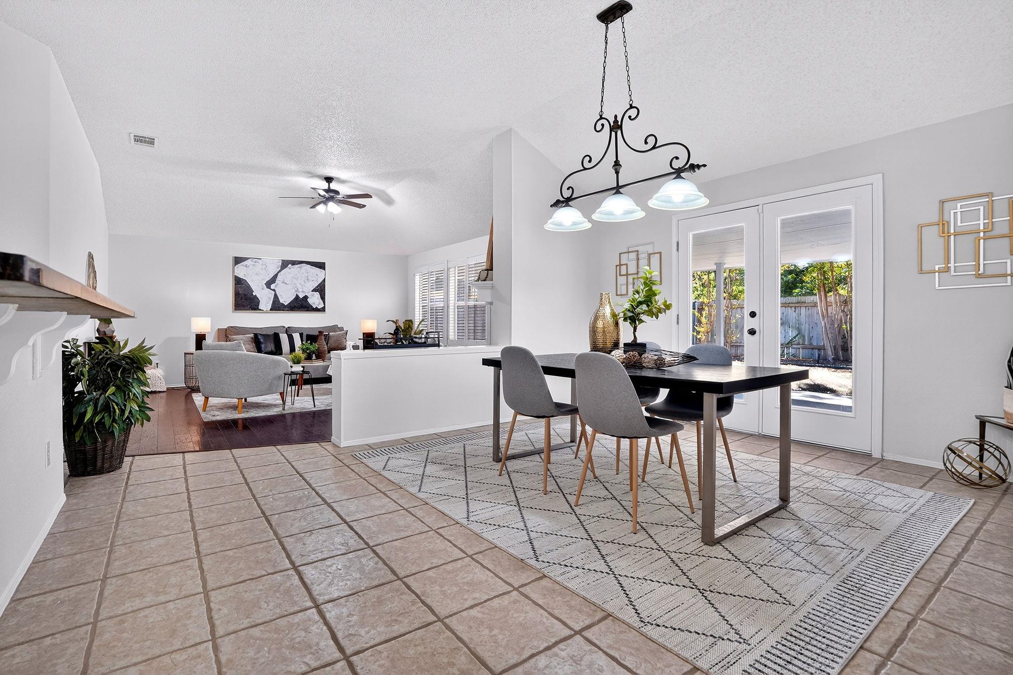 9018 Marthas Dr, Austin, TX 78717