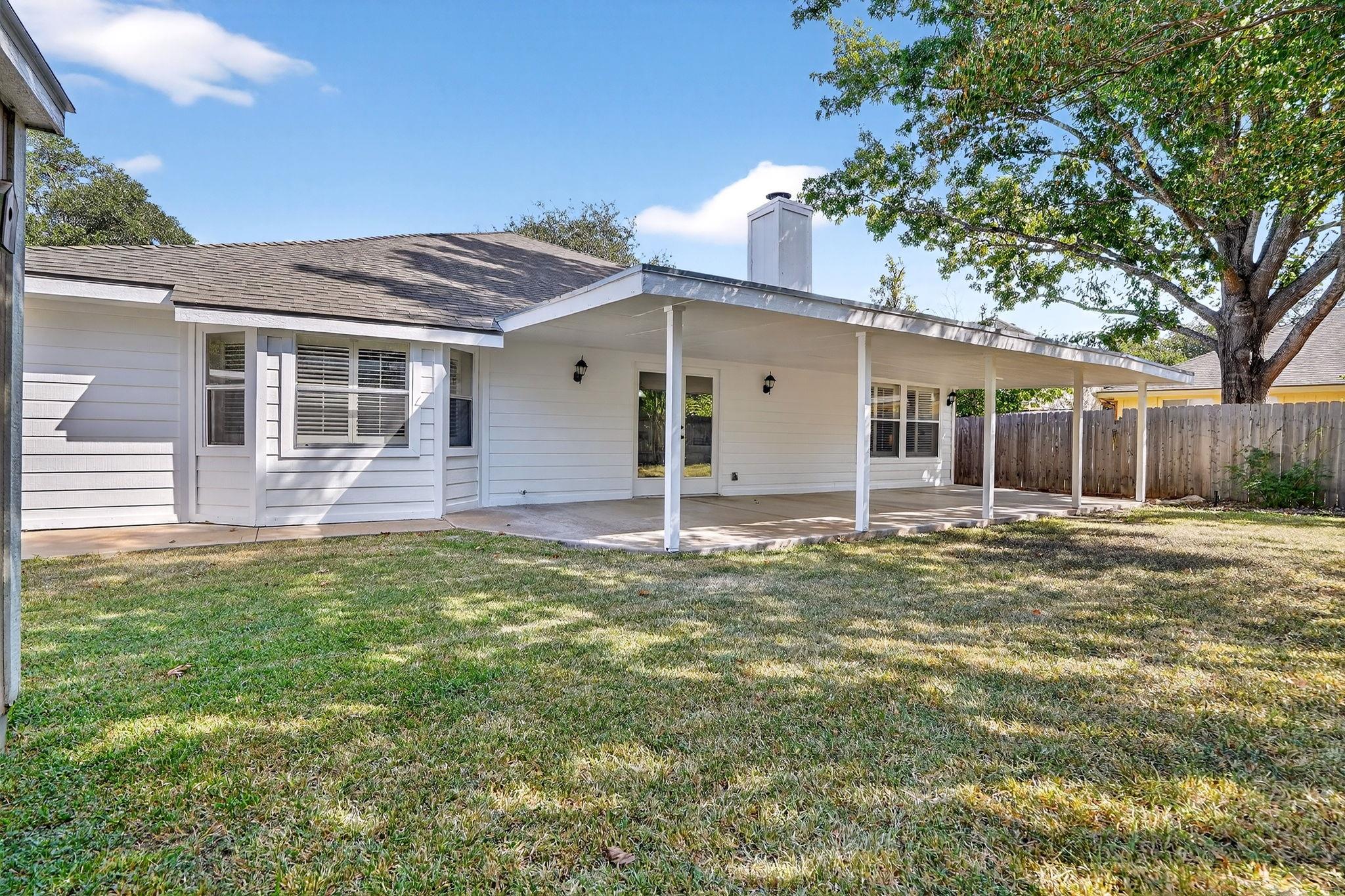 9018 Marthas Dr, Austin, TX 78717