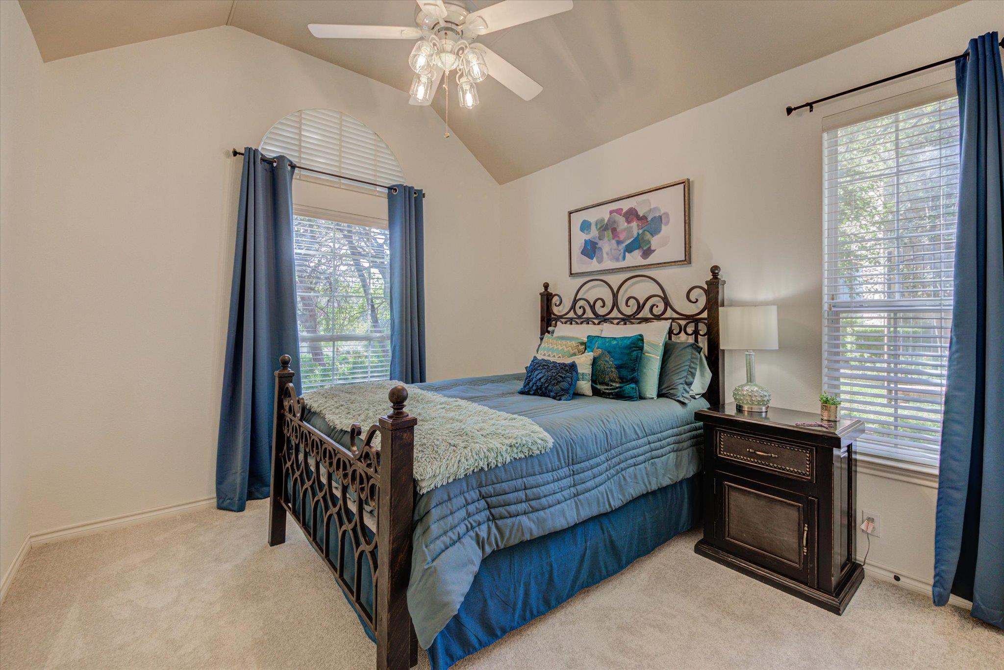 104 Fenway Ct, Lakeway, TX 78734