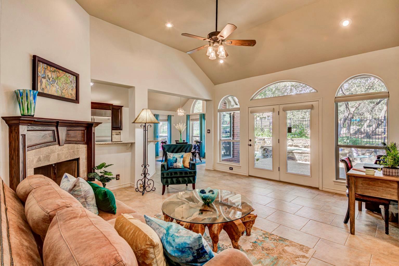 104 Fenway Ct, Lakeway, TX 78734