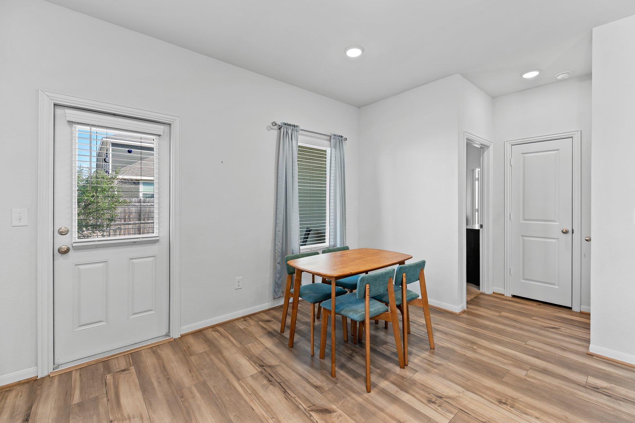 216 Blue Hibiscus Dr, Liberty Hill, TX 78642