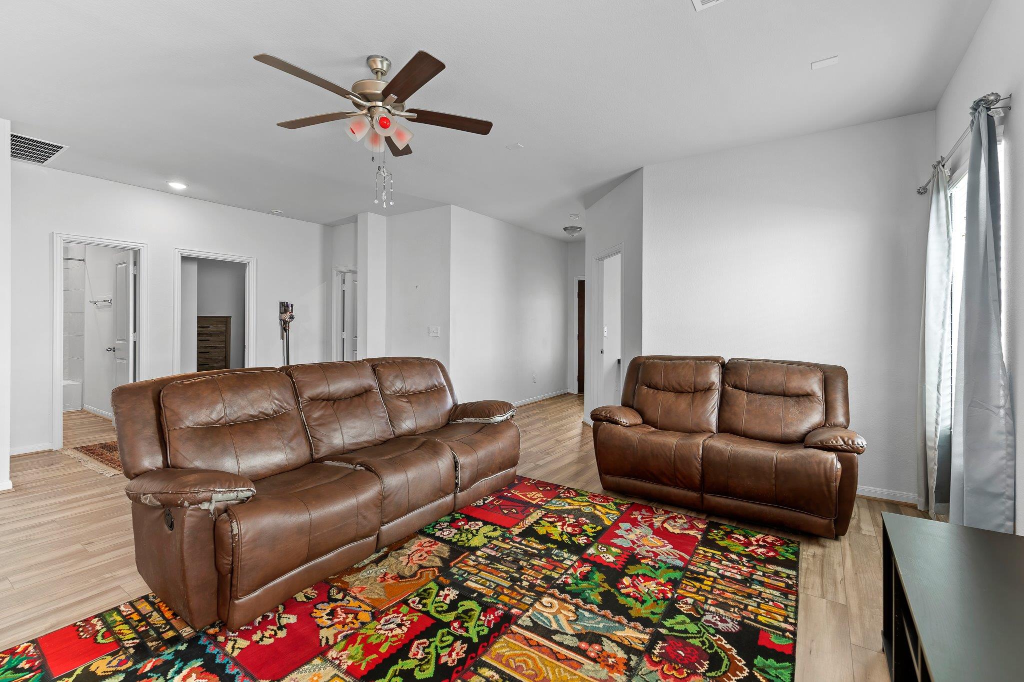 216 Blue Hibiscus Dr, Liberty Hill, TX 78642