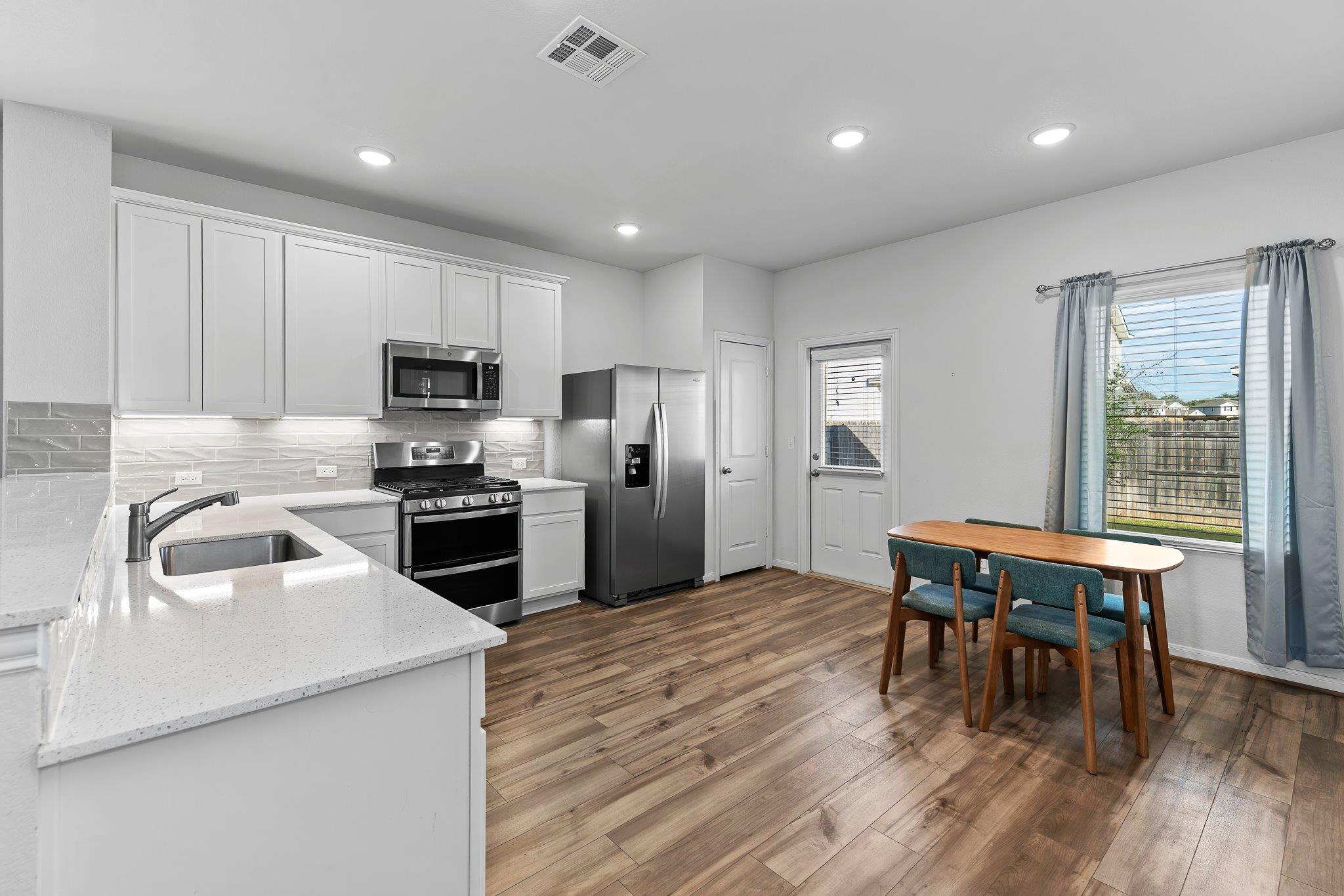 216 Blue Hibiscus Dr, Liberty Hill, TX 78642