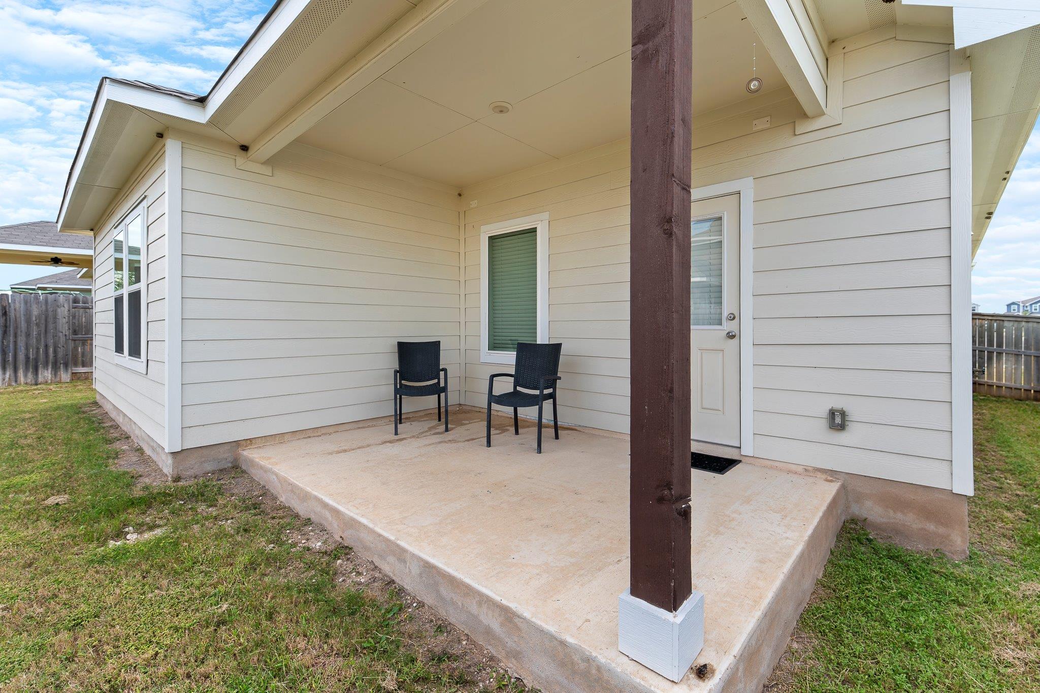 216 Blue Hibiscus Dr, Liberty Hill, TX 78642