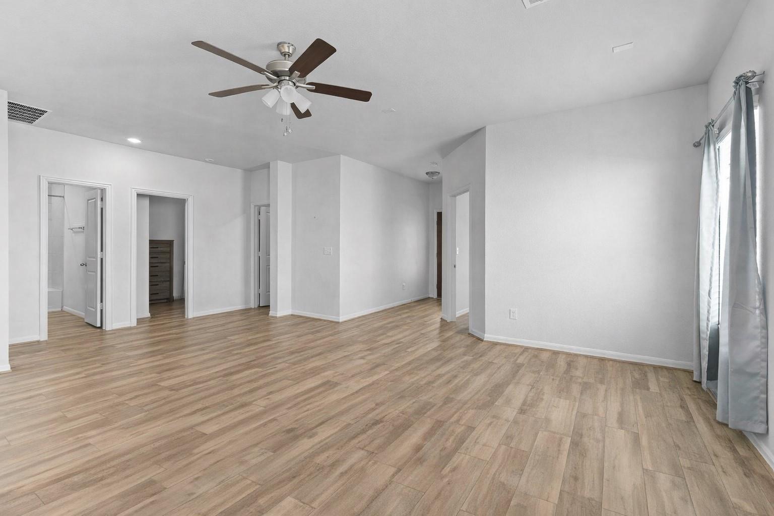 216 Blue Hibiscus Dr, Liberty Hill, TX 78642