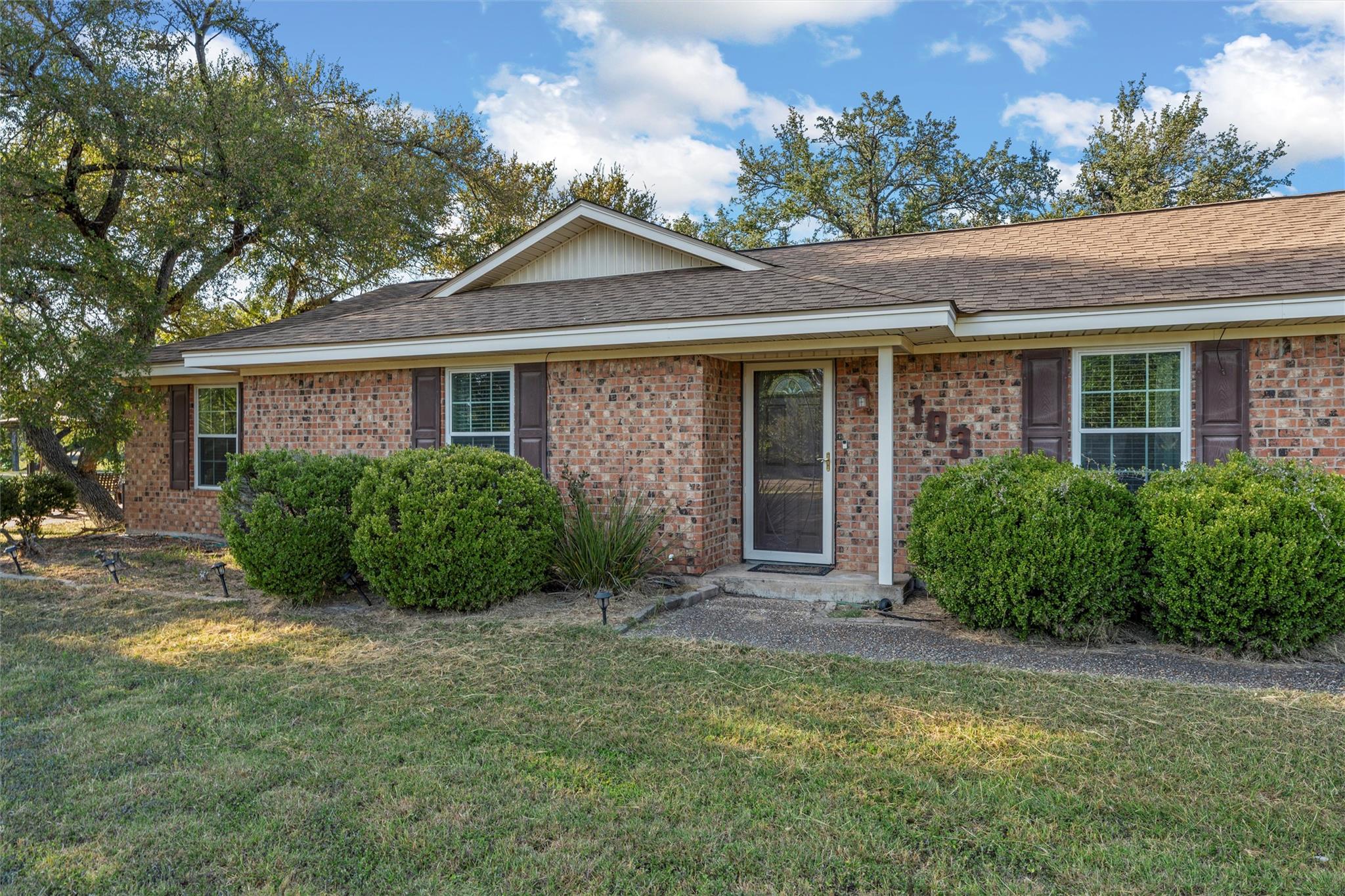 103 Spring Lake Dr, Waco, TX 76705