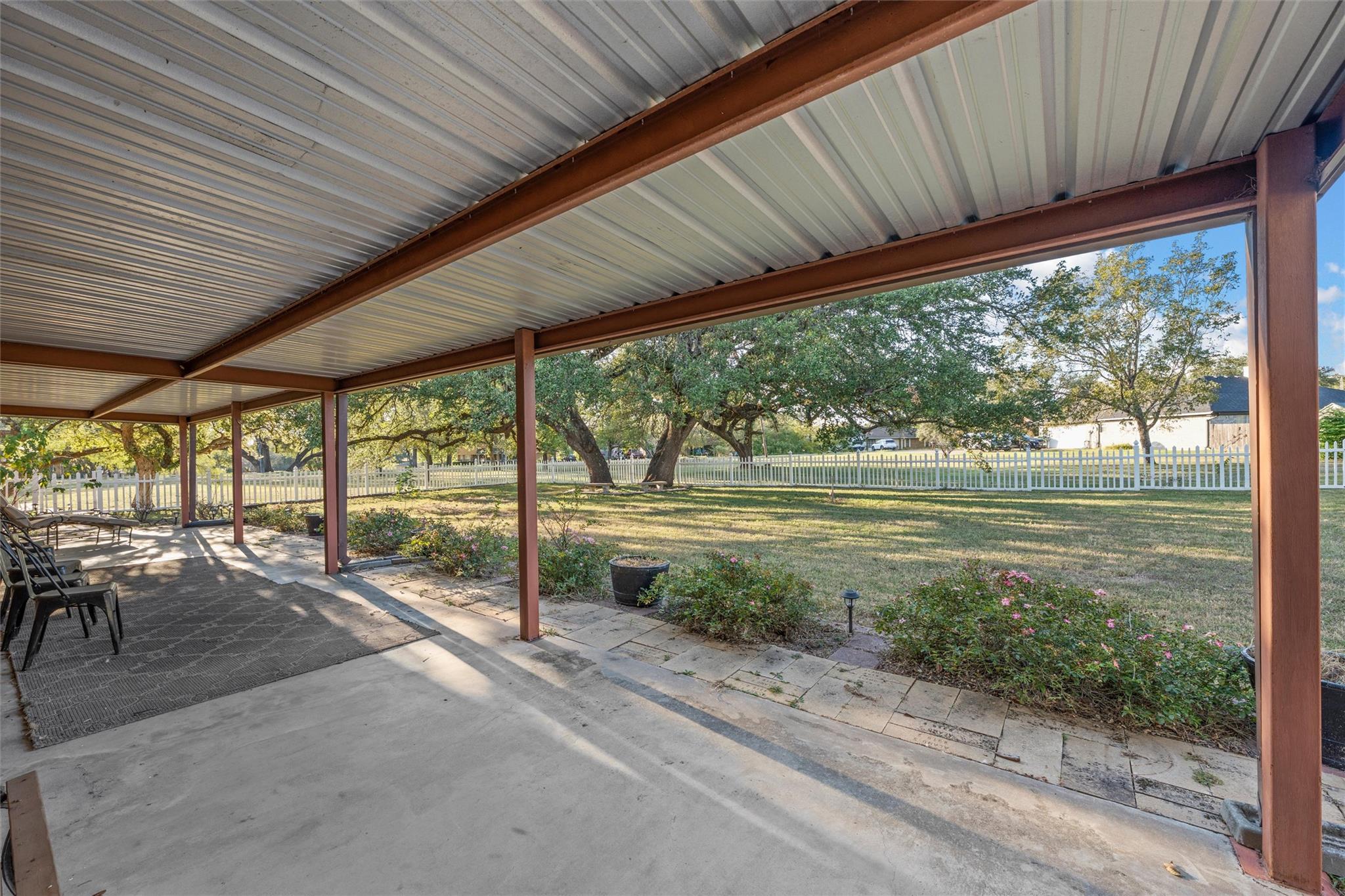 103 Spring Lake Dr, Waco, TX 76705