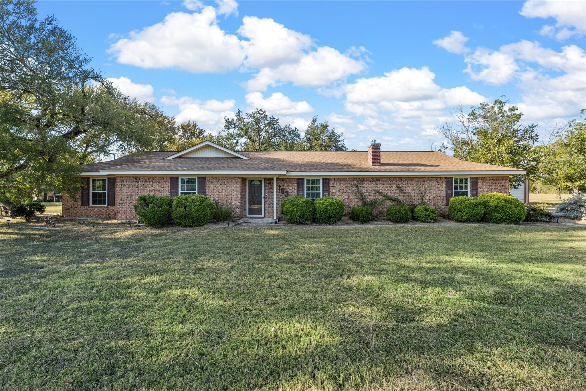 103 Spring Lake Dr, Waco, TX 76705