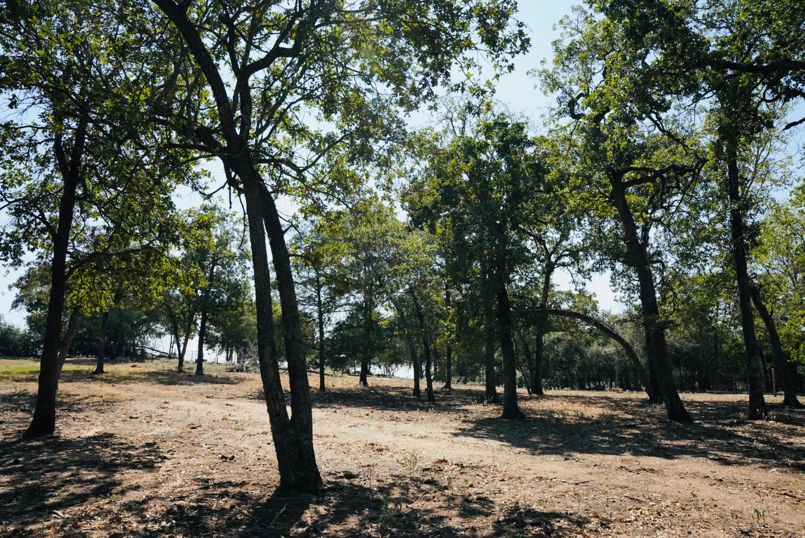 640 County Road 475 Rd, Luling, TX 78648