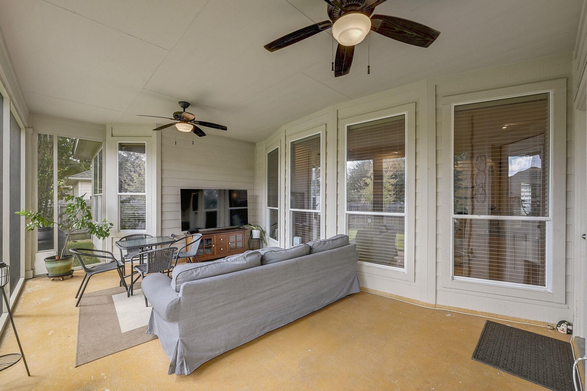 1203 Canyon Maple Rd, Pflugerville, TX 78660