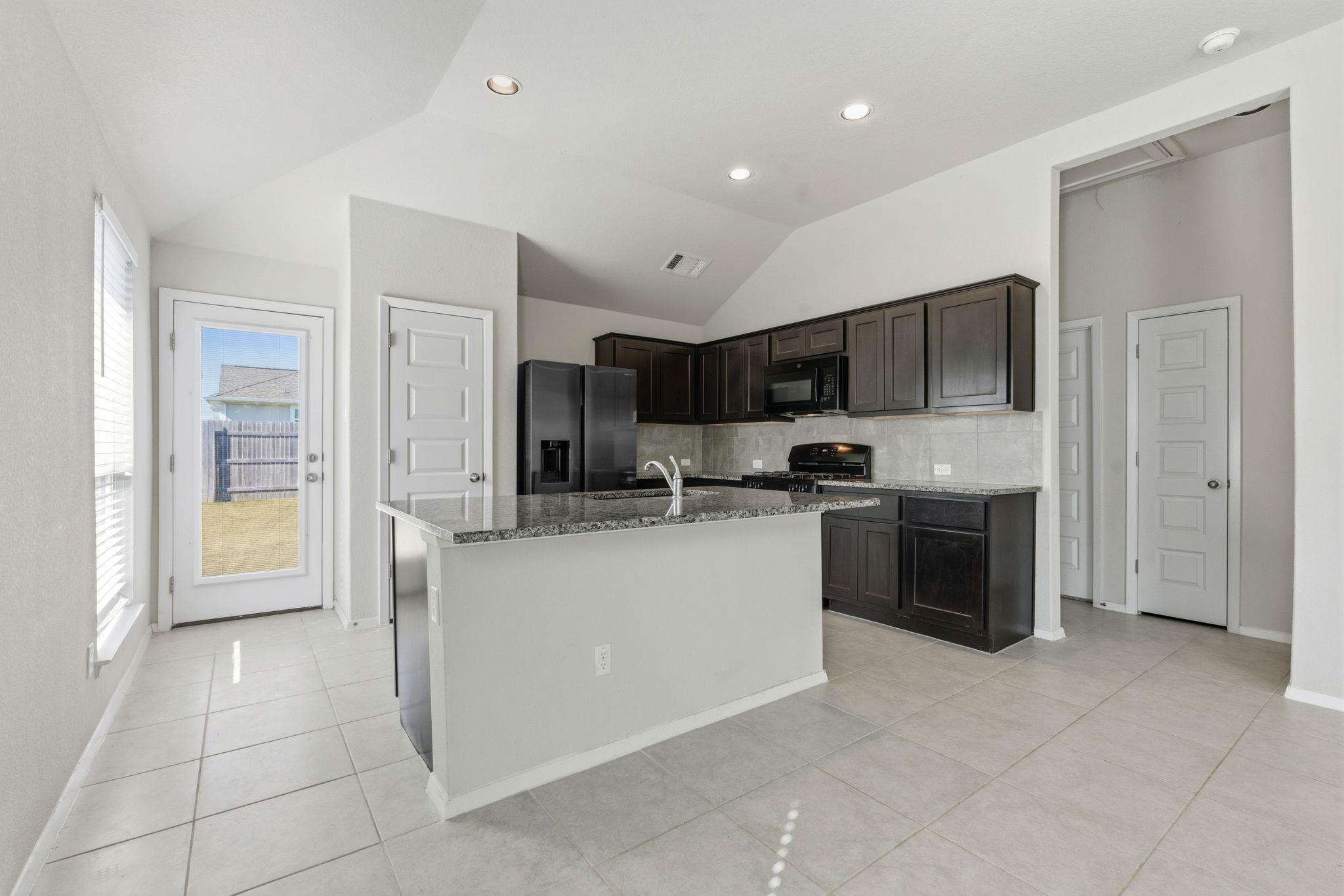 209 Stein Rd, Georgetown, TX 78626