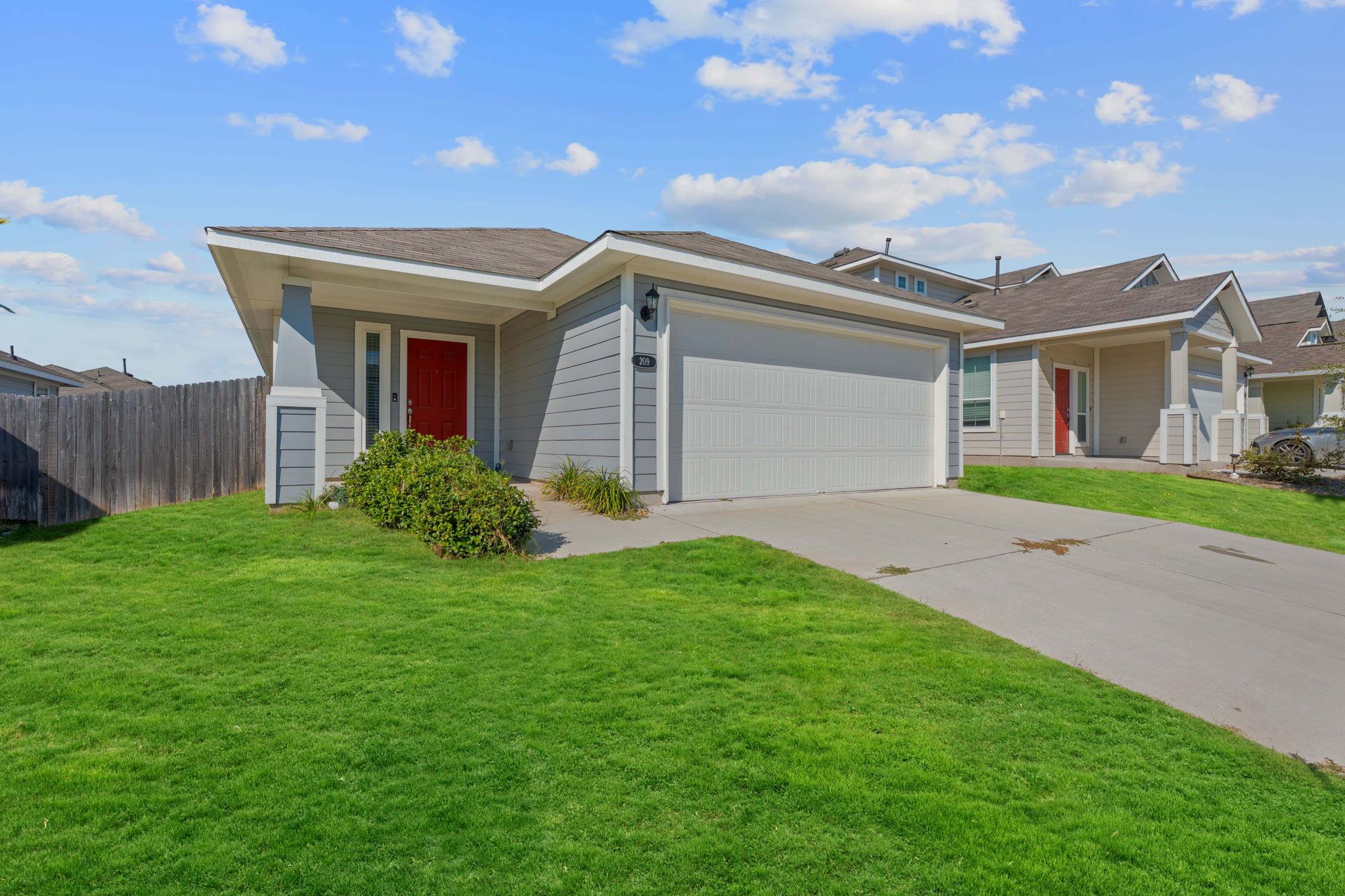 209 Stein Rd, Georgetown, TX 78626