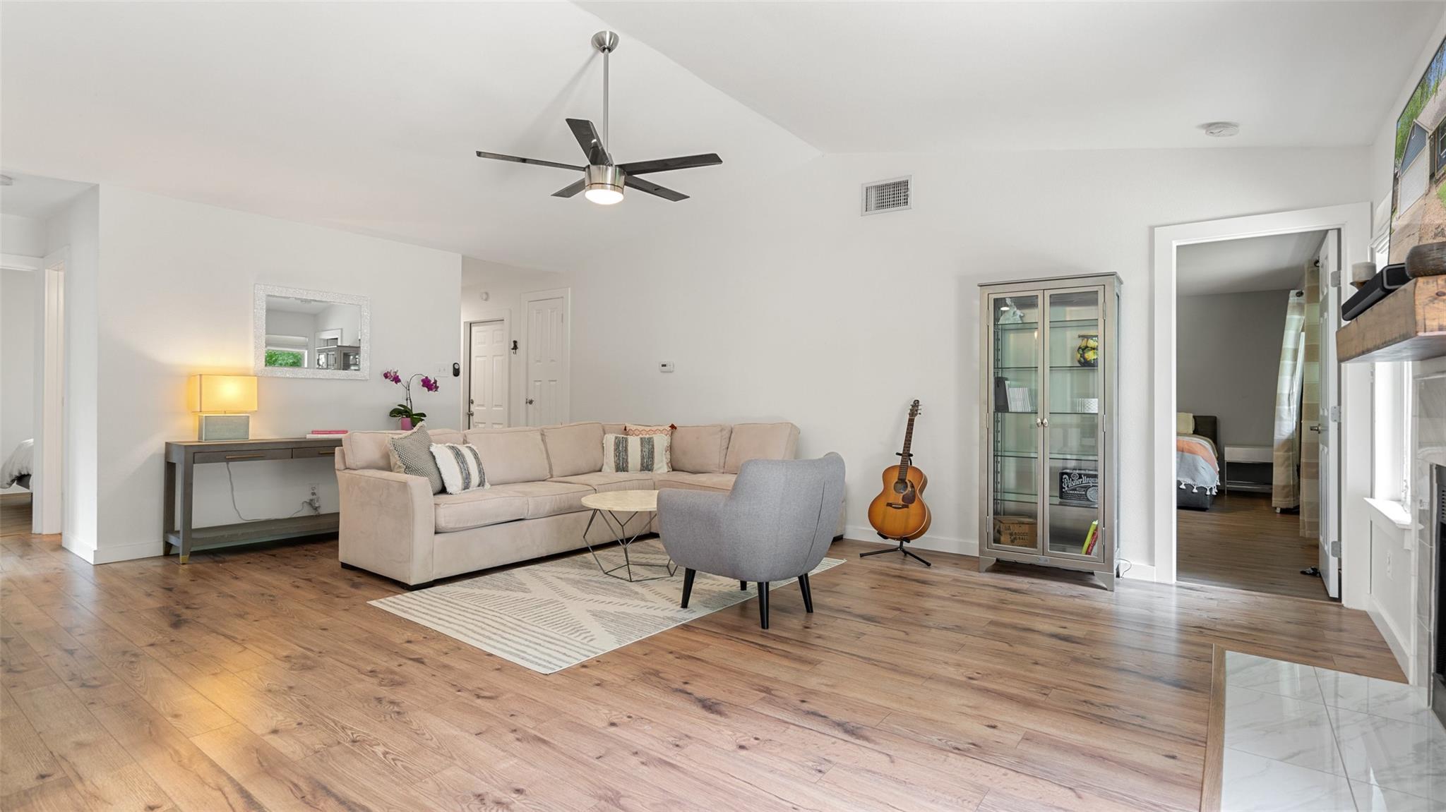 8512 Birmingham Dr, Austin, TX 78748