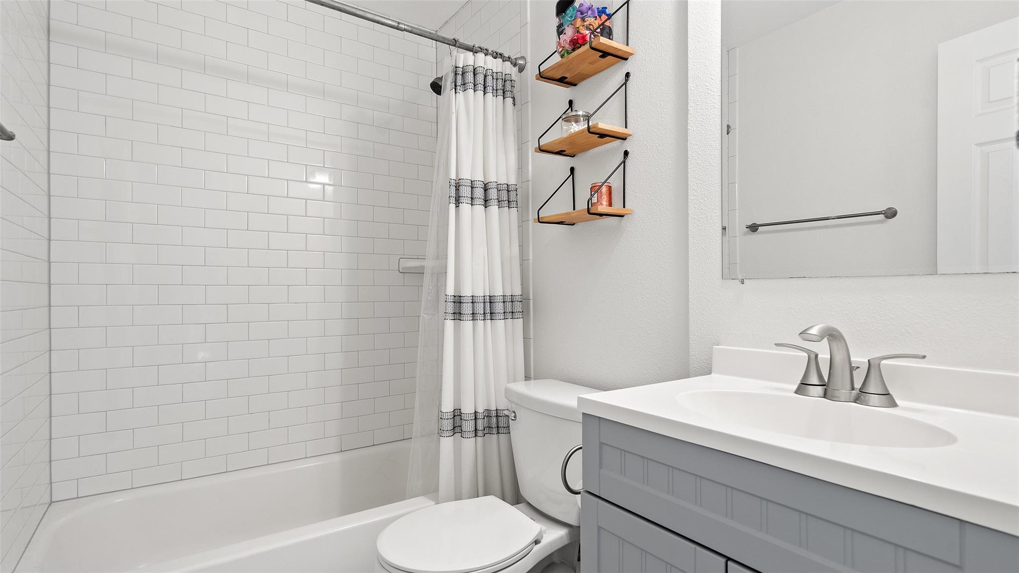 8512 Birmingham Dr, Austin, TX 78748