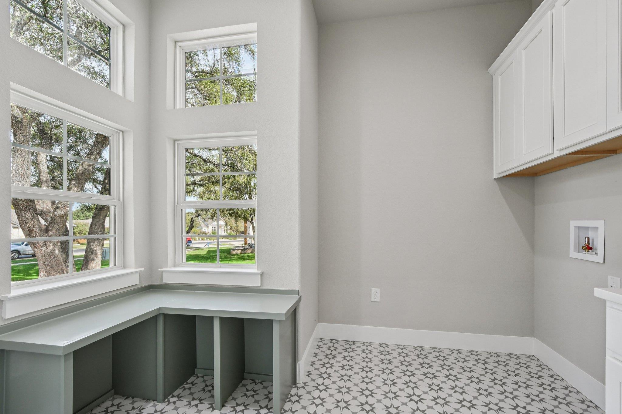 242 Sunday Dr, Burnet, TX 78611